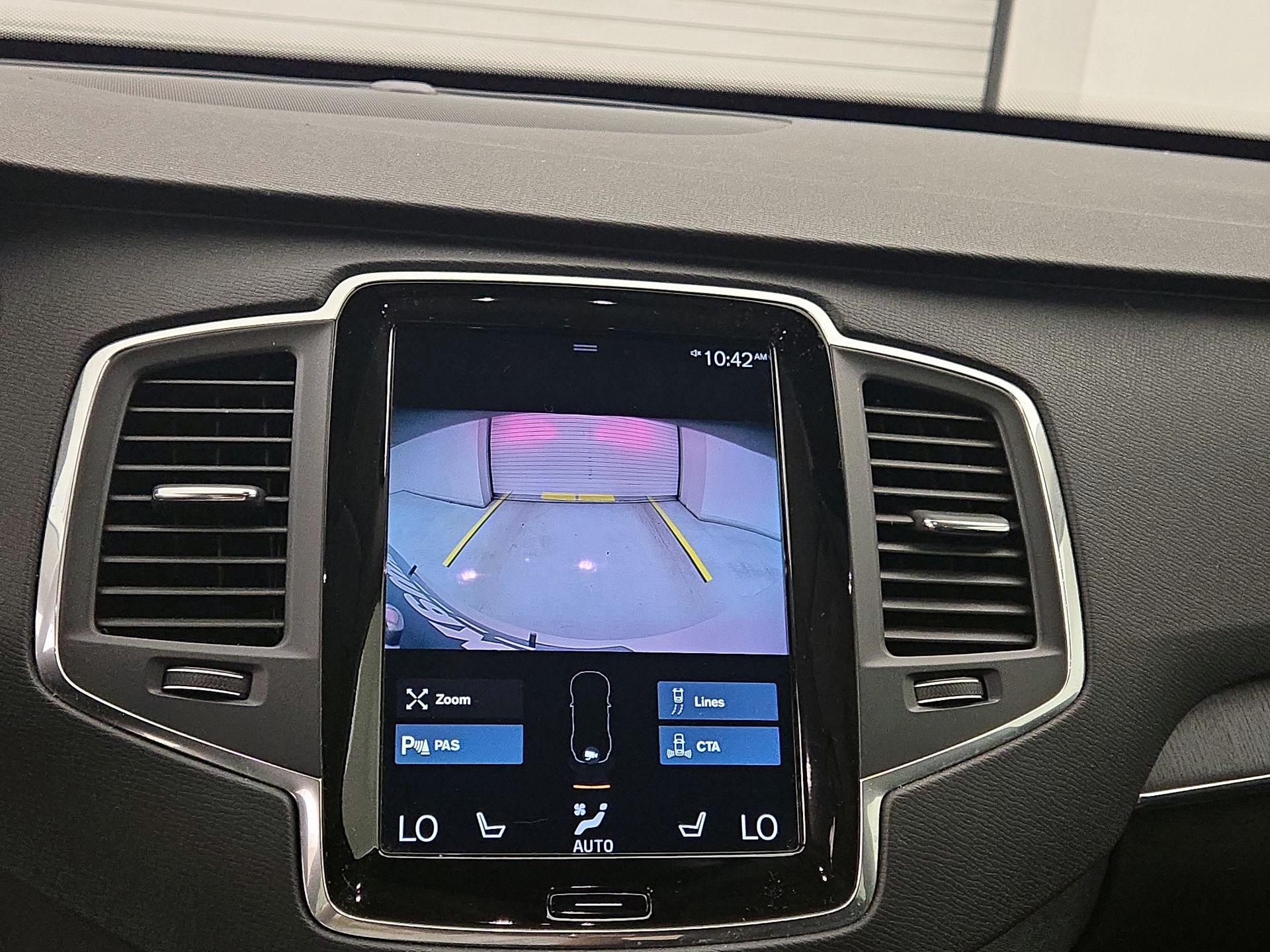 Thumbnail: 2020 Volvo XC90 - 13