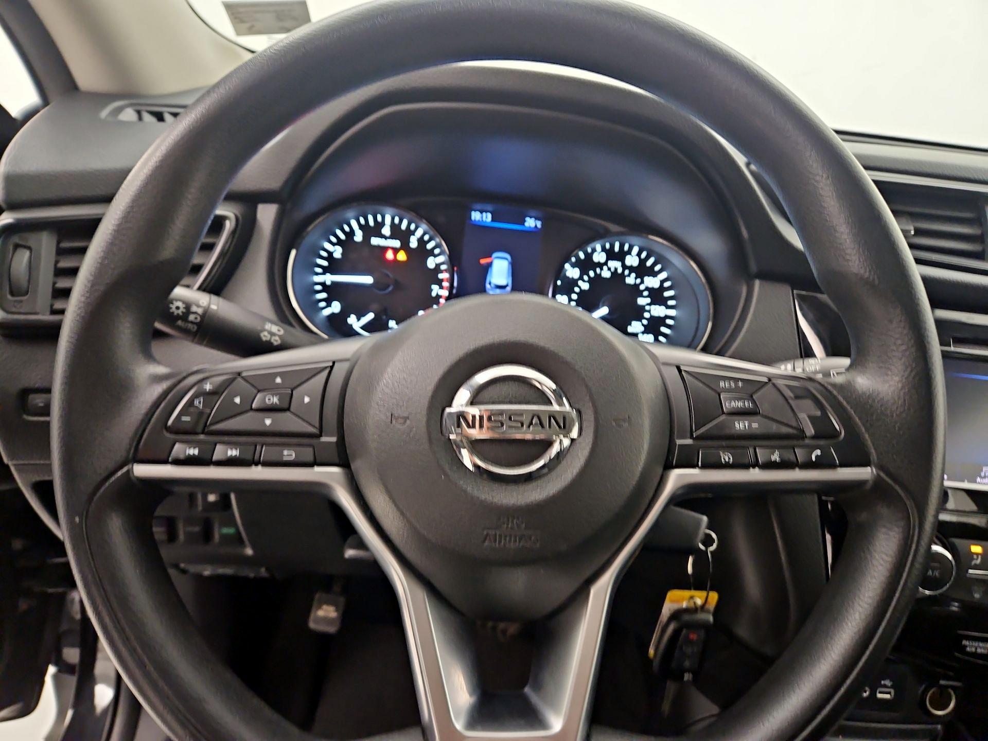 Thumbnail: 2020 Nissan Rogue - 10