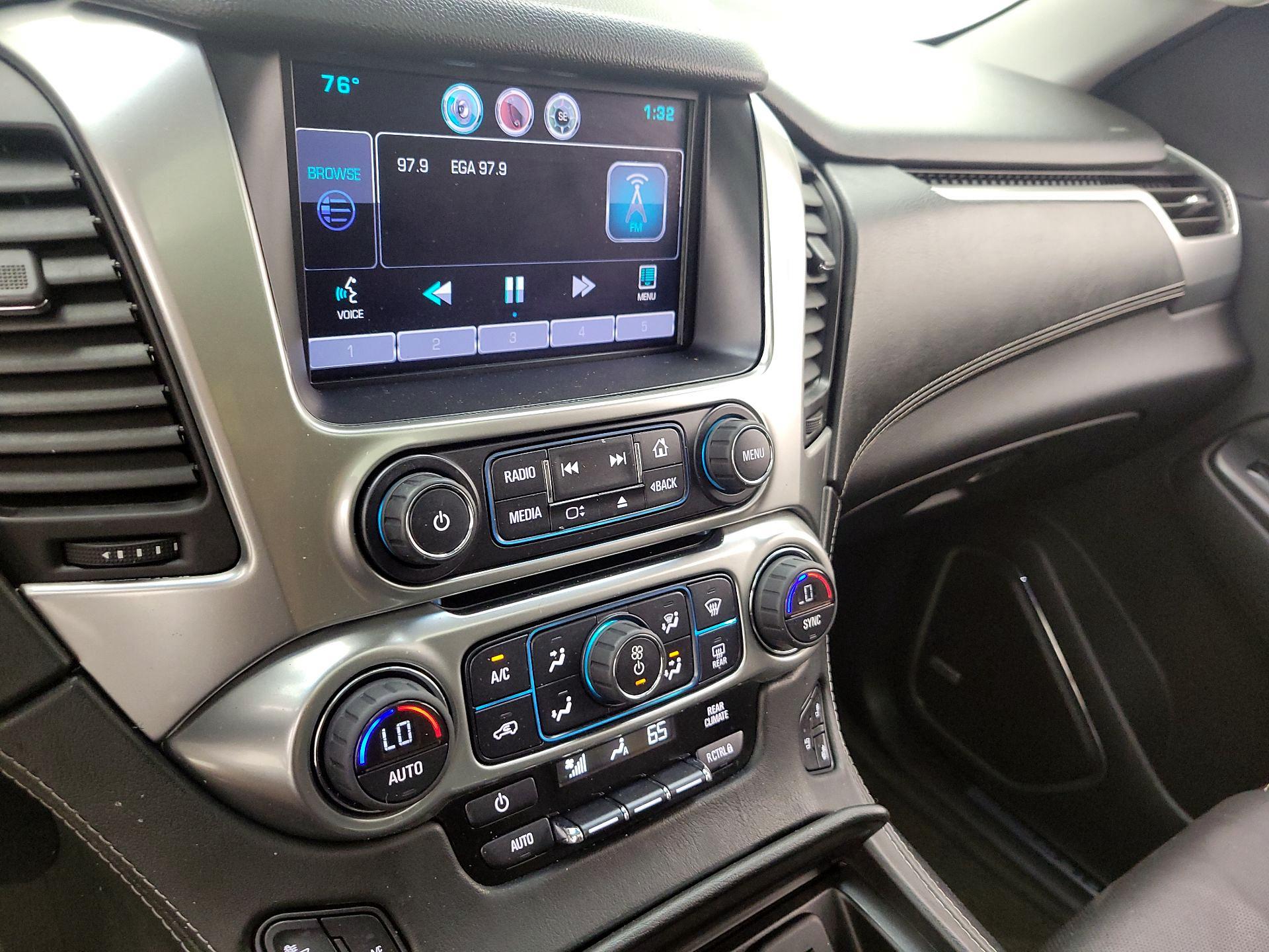 Thumbnail: 2015 Chevrolet Suburban - 16