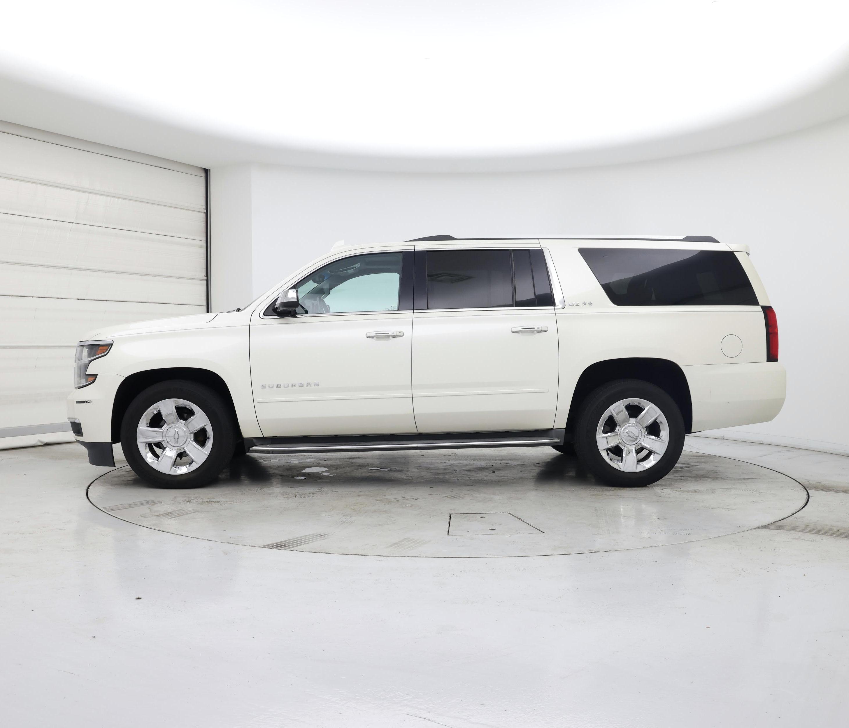 Thumbnail: 2015 Chevrolet Suburban - 3