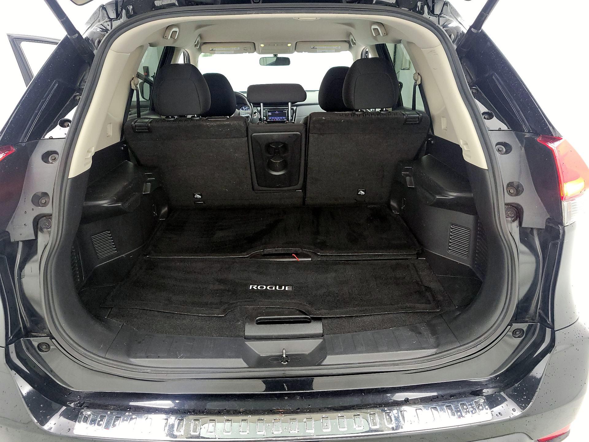 Thumbnail: 2018 Nissan Rogue - 20