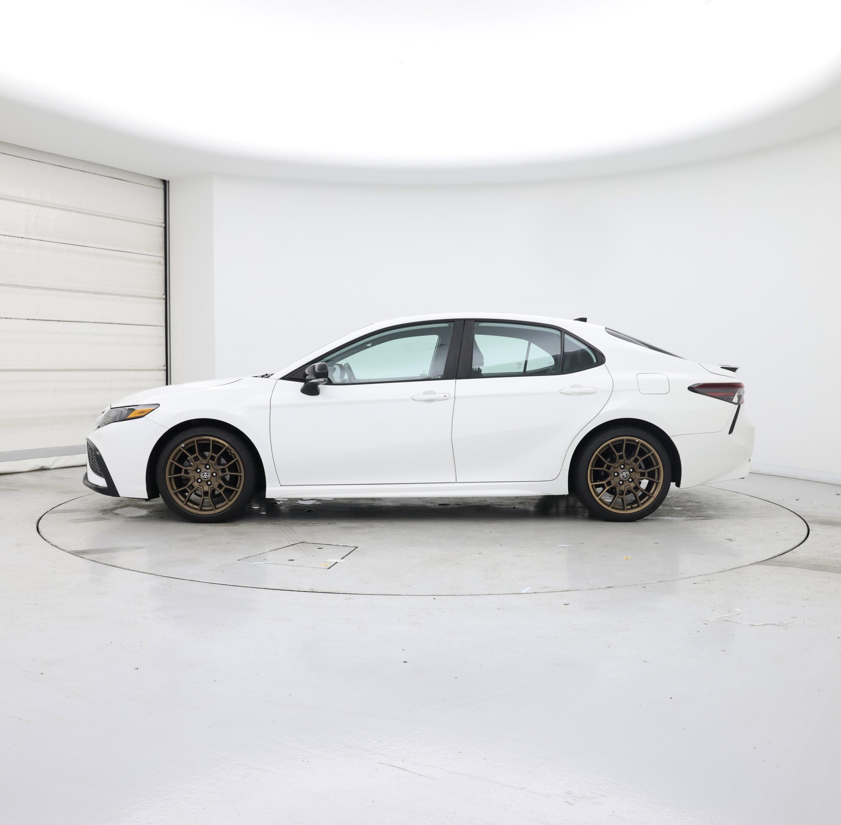 Thumbnail: 2023 Toyota Camry - 3