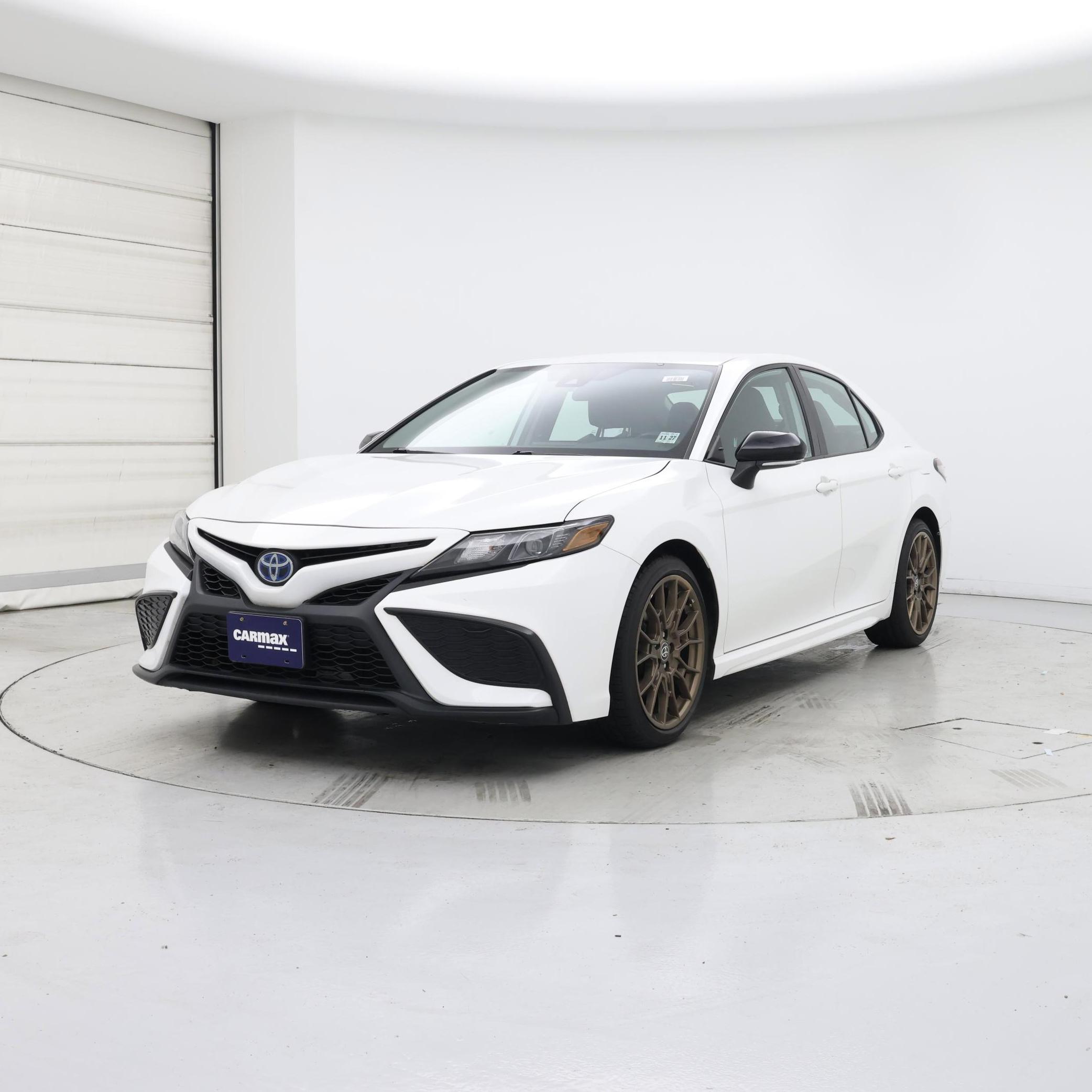 Thumbnail: 2023 Toyota Camry - 4