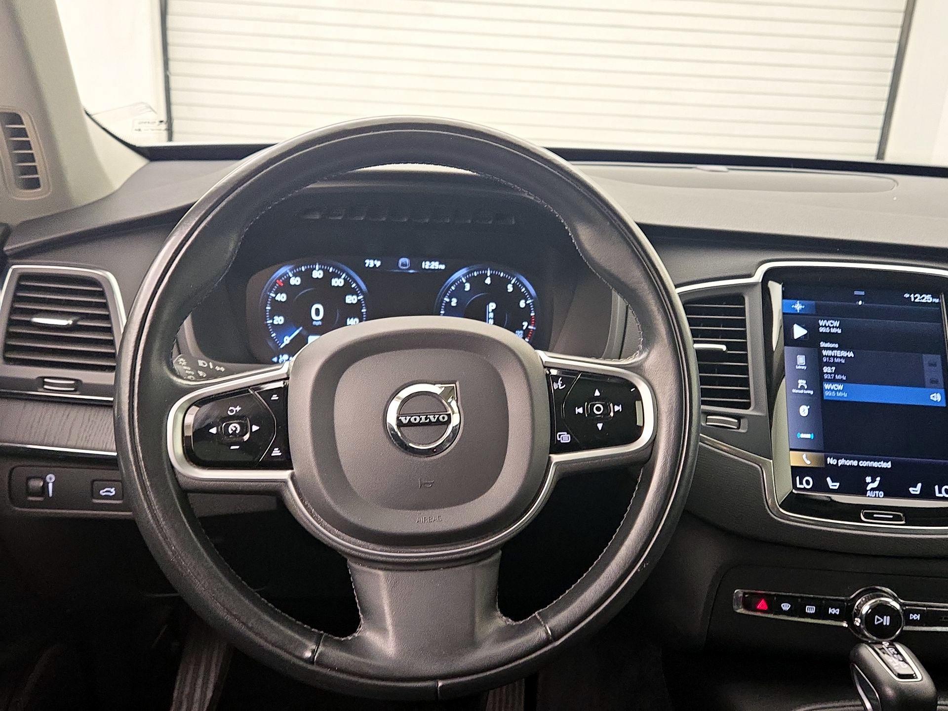 Thumbnail: 2020 Volvo XC90 - 10