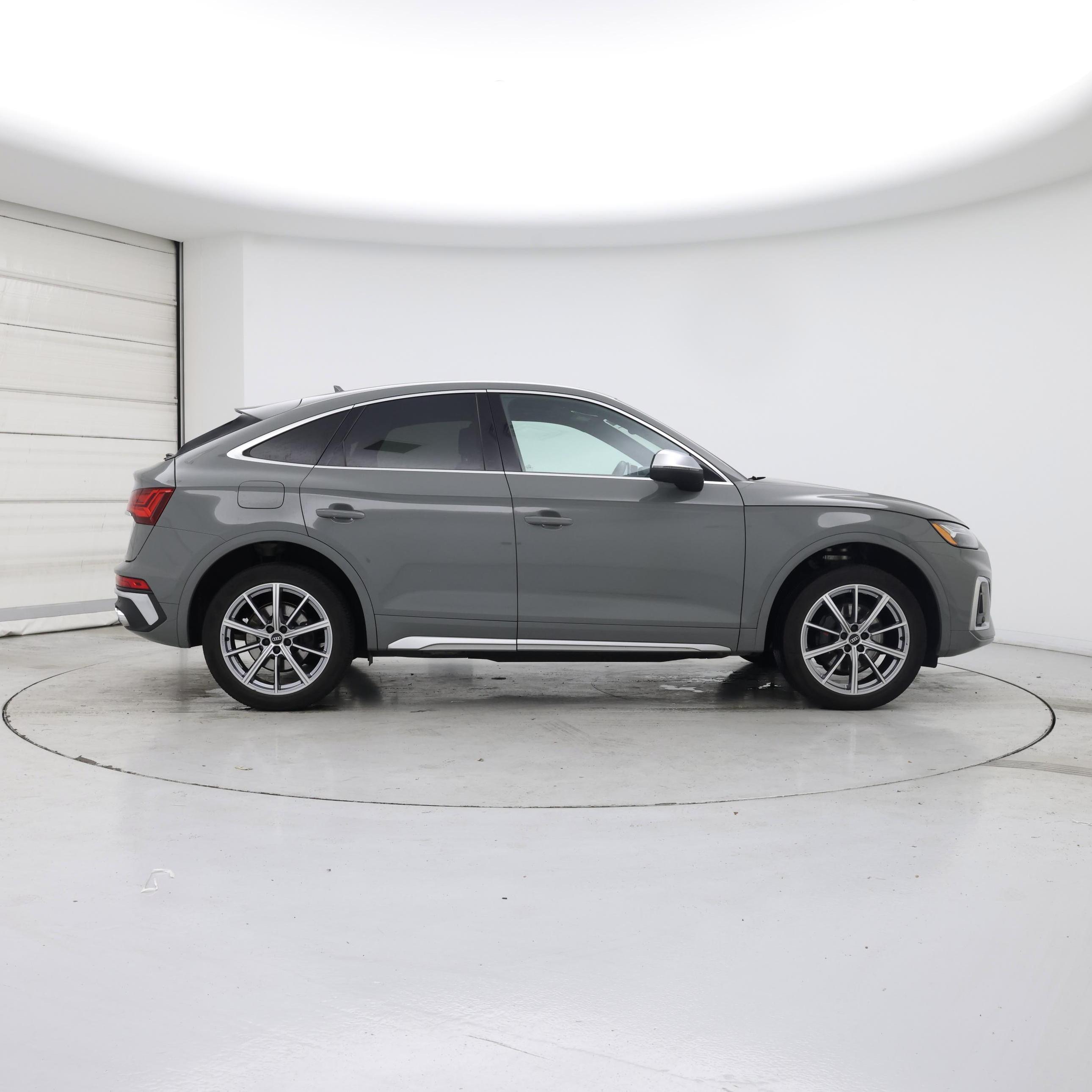 Thumbnail: 2022 Audi SQ5 - 7