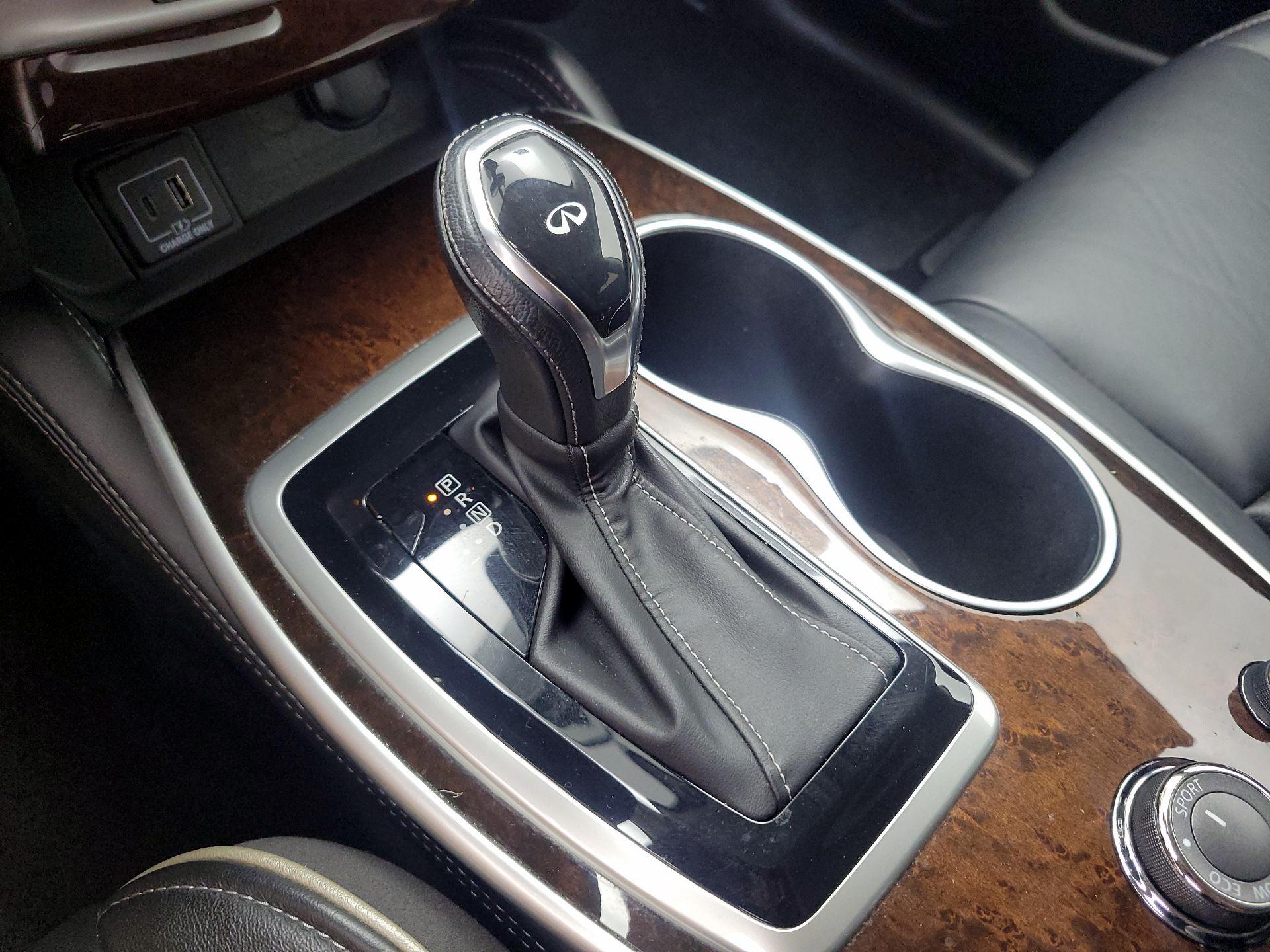 Thumbnail: 2020 INFINITI QX60 - 18
