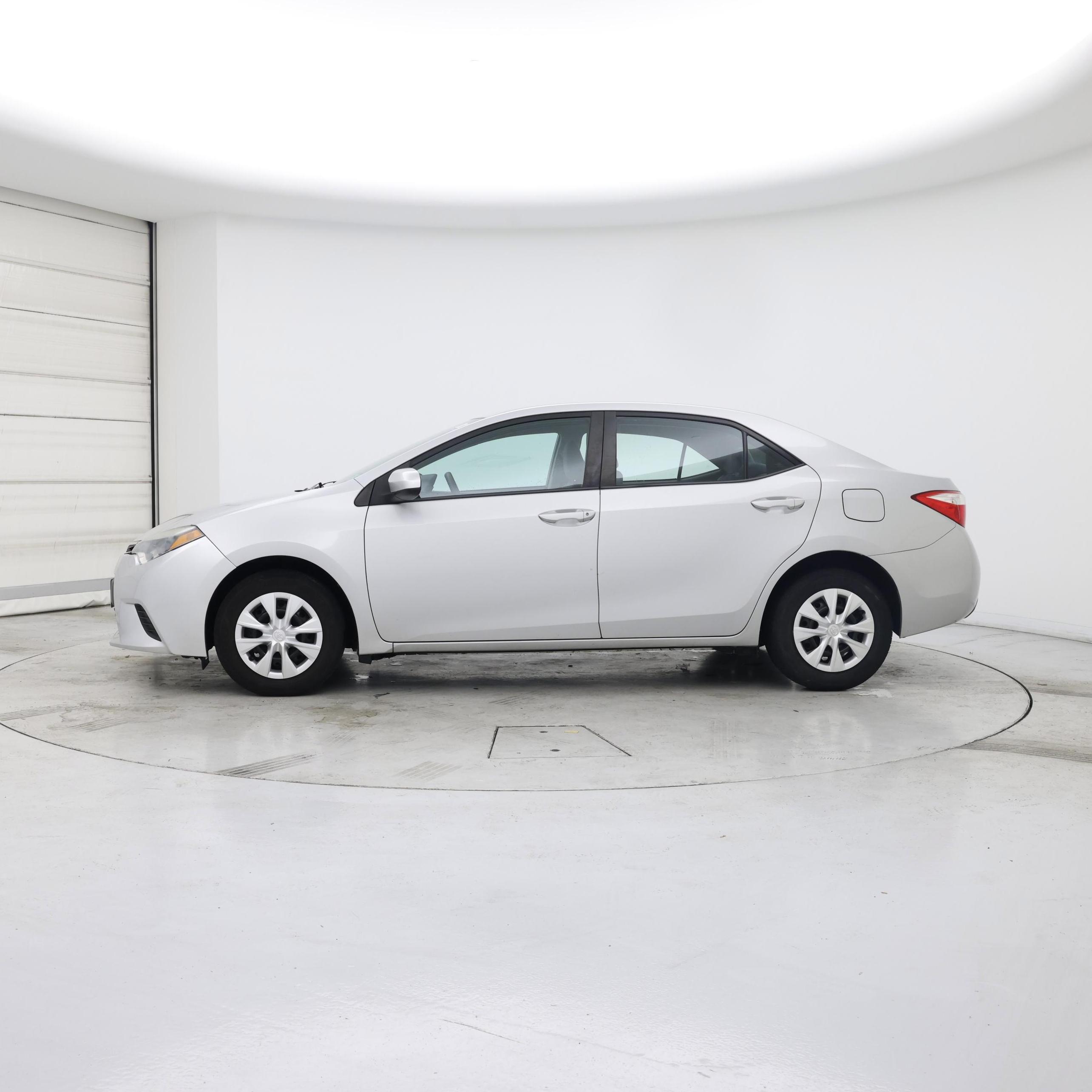 Thumbnail: 2014 Toyota Corolla - 3