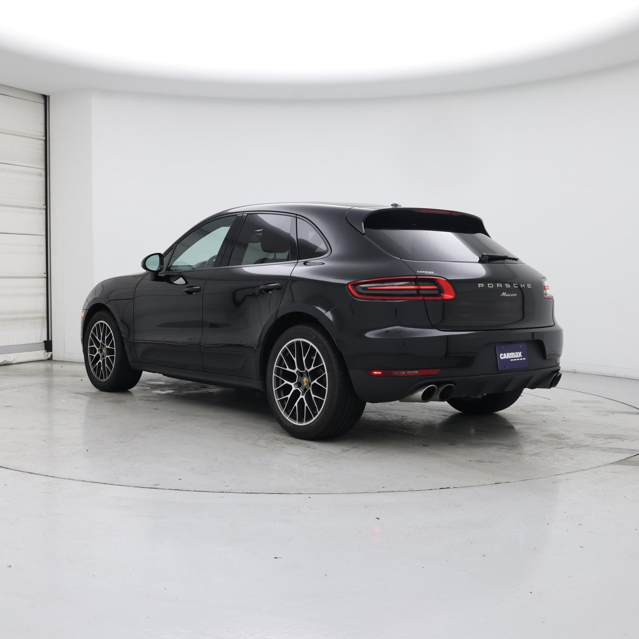 Thumbnail: 2018 Porsche Macan - 2
