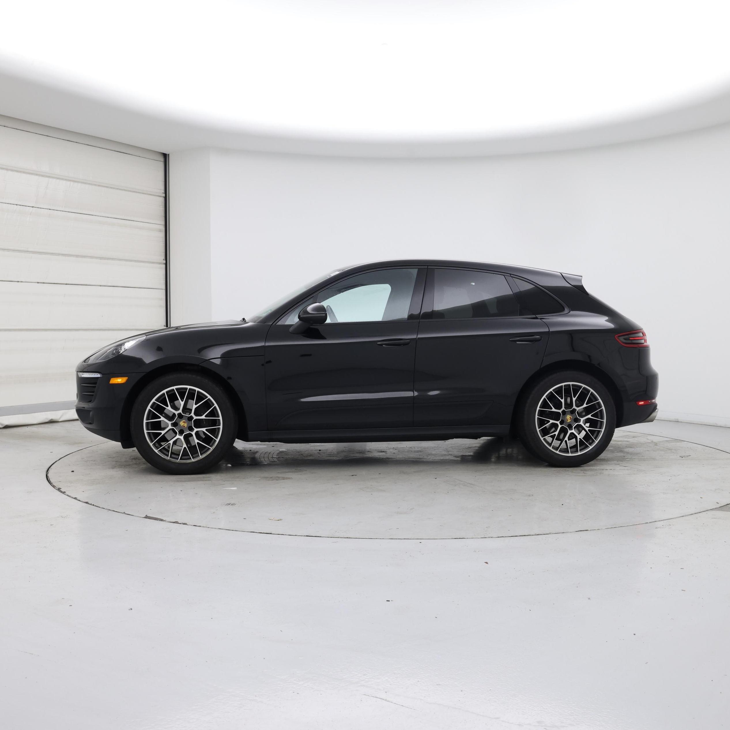 Thumbnail: 2018 Porsche Macan - 3