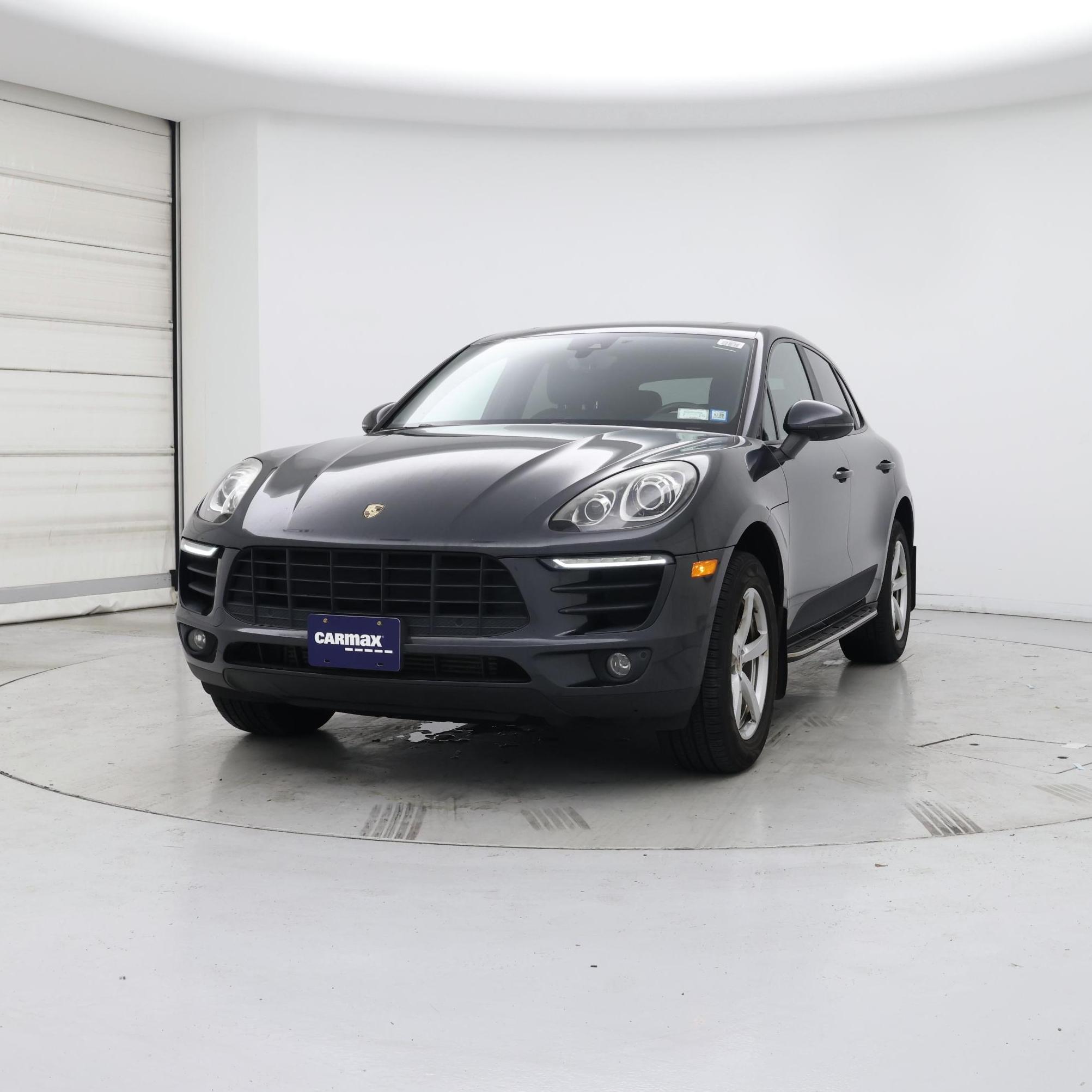 Thumbnail: 2017 Porsche Macan - 4