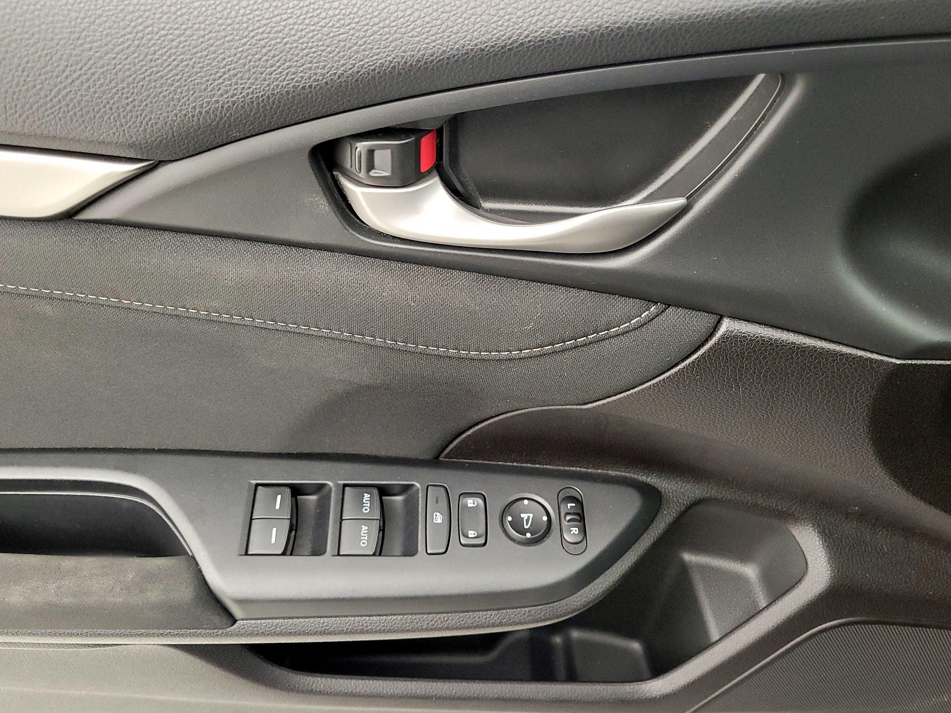Thumbnail: 2019 Honda Civic - 12