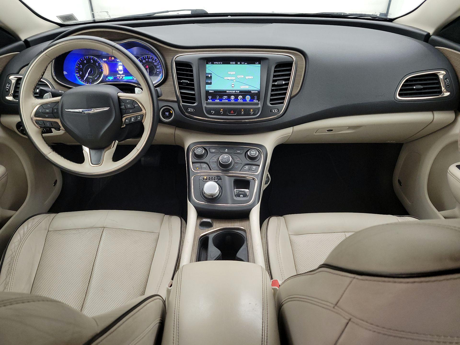 Thumbnail: 2015 Chrysler 200 - 9