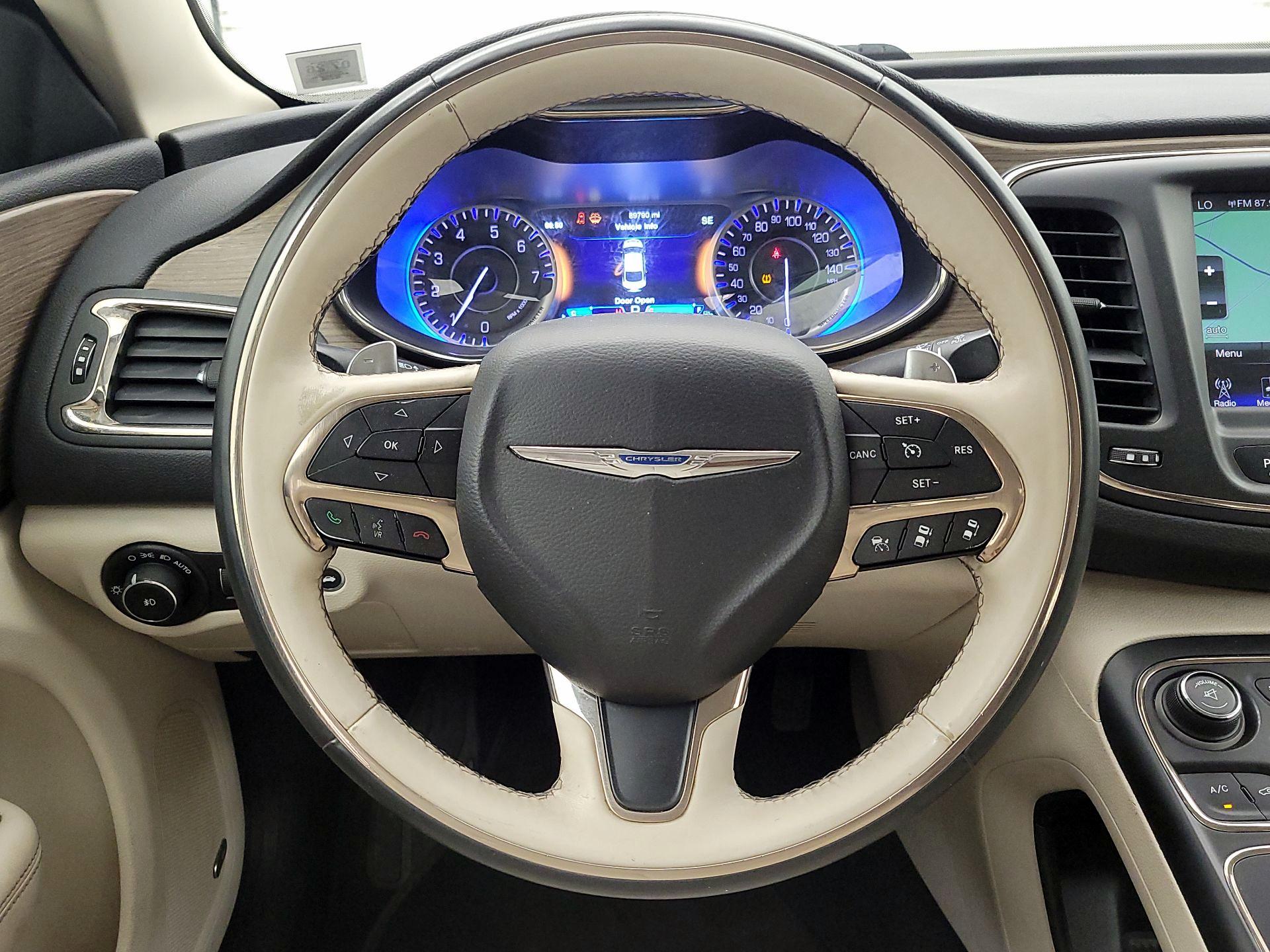 Thumbnail: 2015 Chrysler 200 - 10
