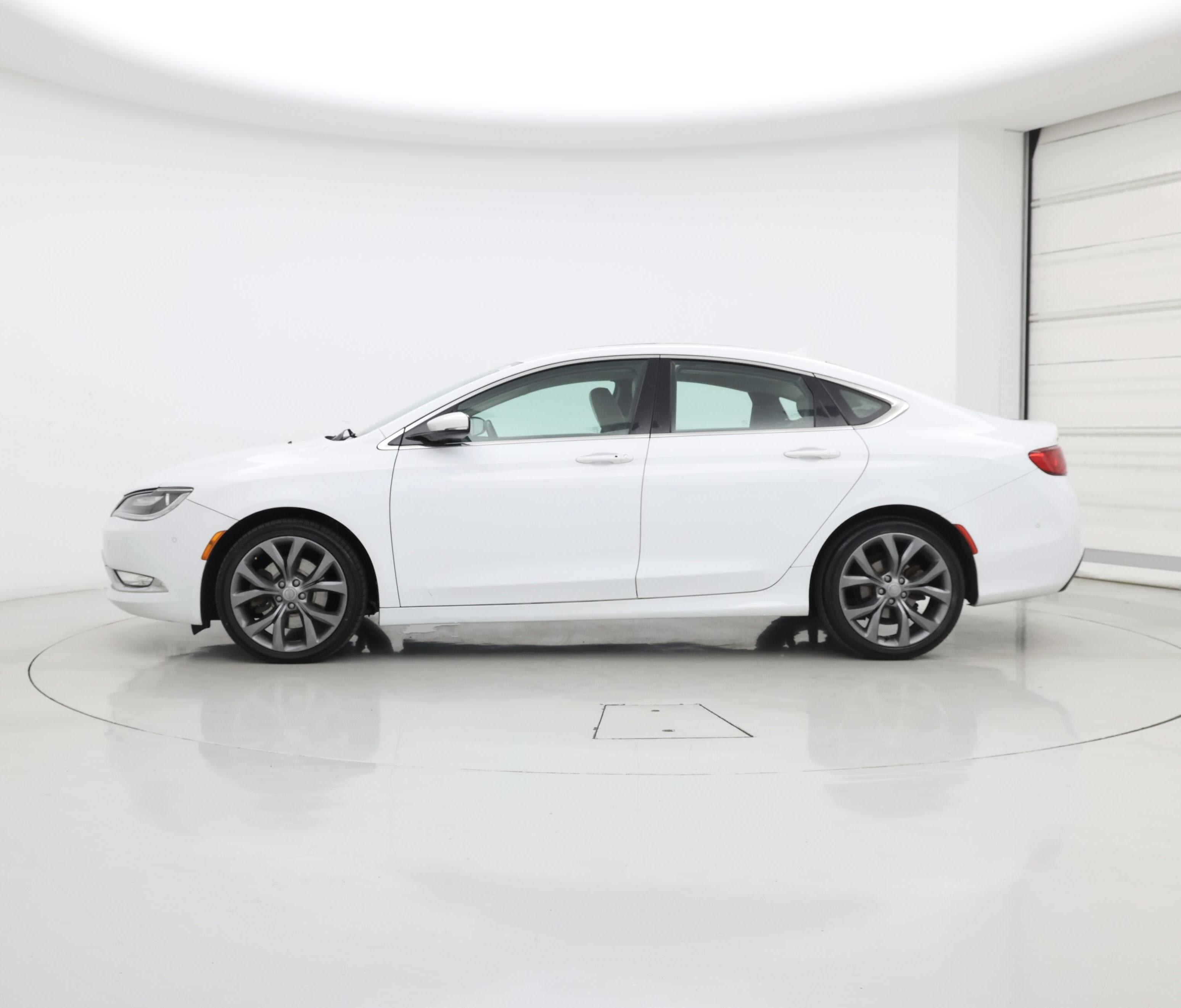 Thumbnail: 2015 Chrysler 200 - 3