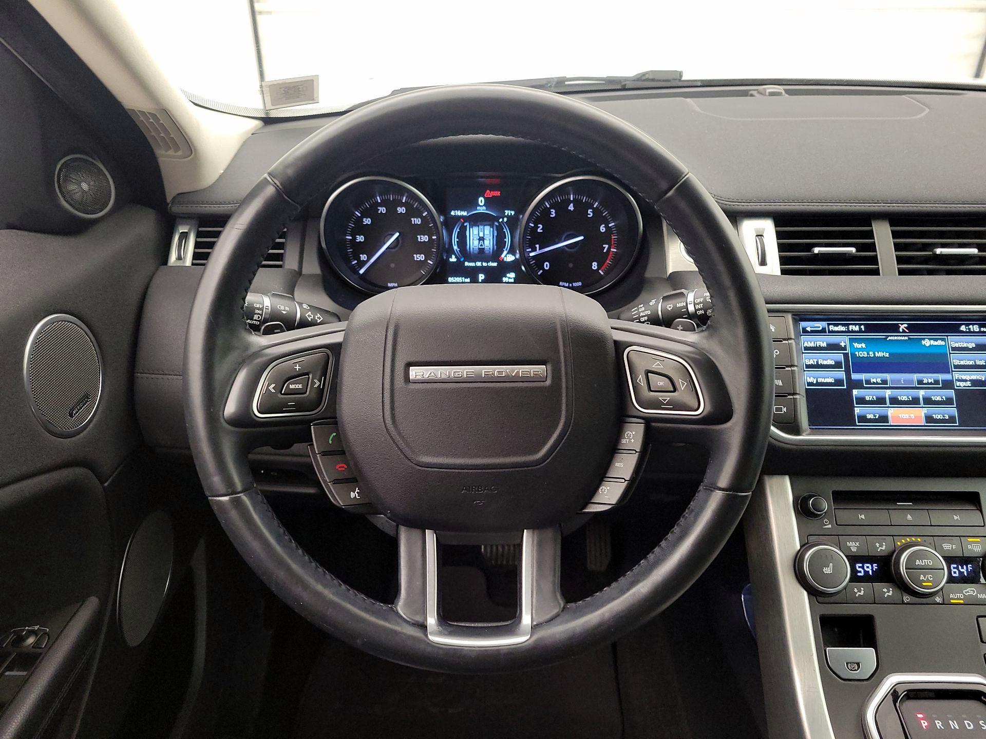 Thumbnail: 2016 Land Rover Range Rover Evoque - 10