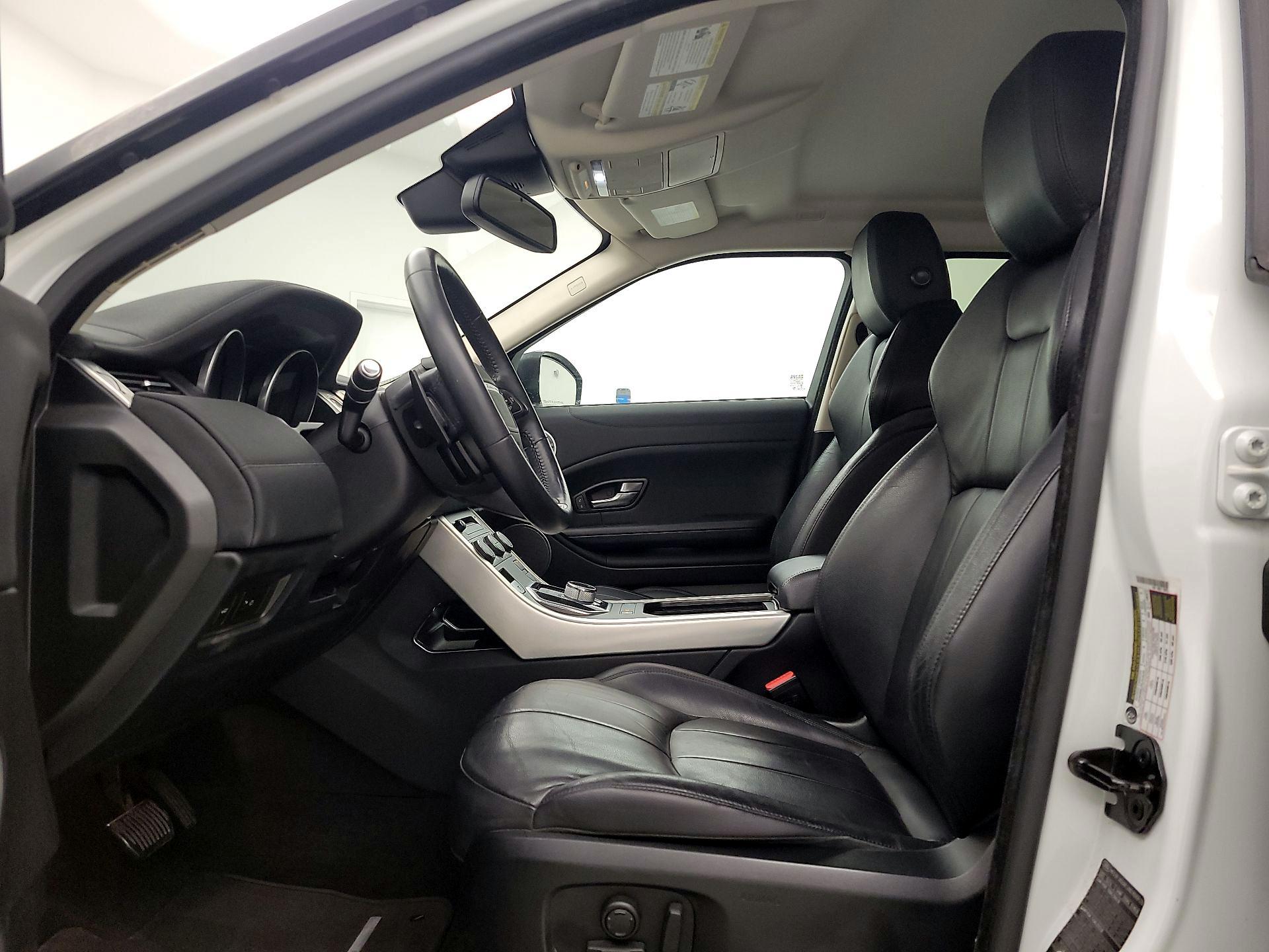 Thumbnail: 2016 Land Rover Range Rover Evoque - 11