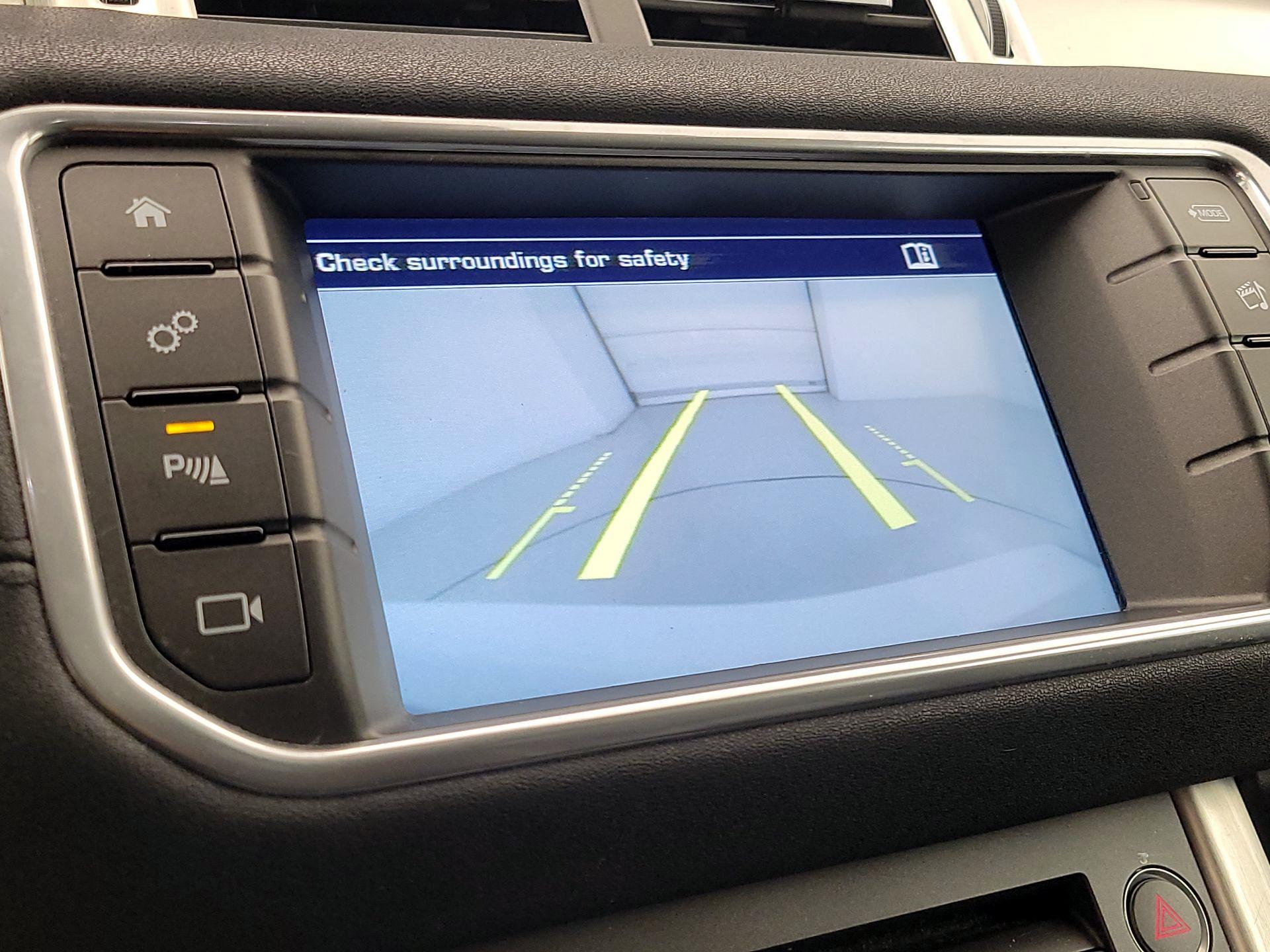 Thumbnail: 2016 Land Rover Range Rover Evoque - 14