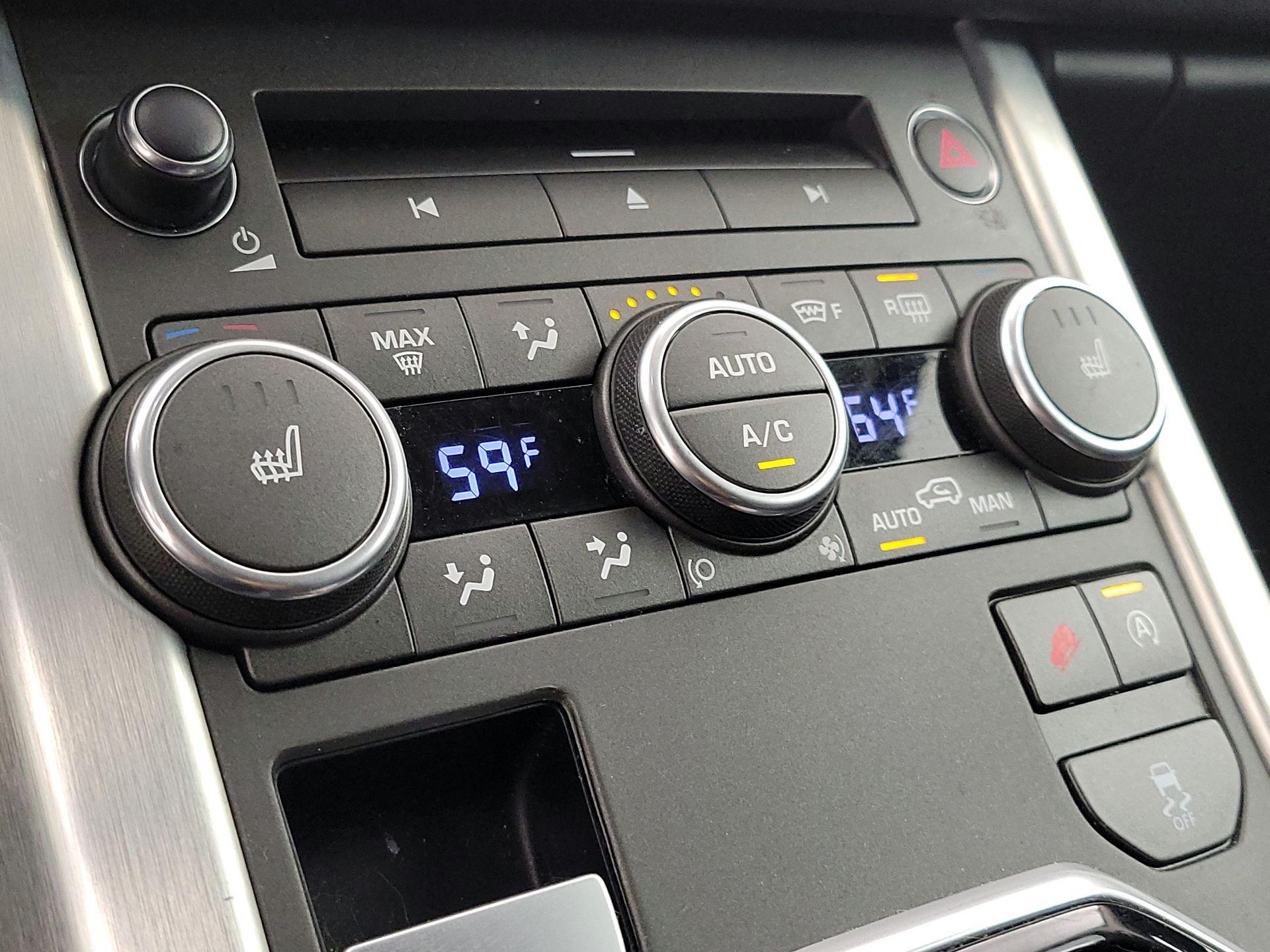 Thumbnail: 2016 Land Rover Range Rover Evoque - 16
