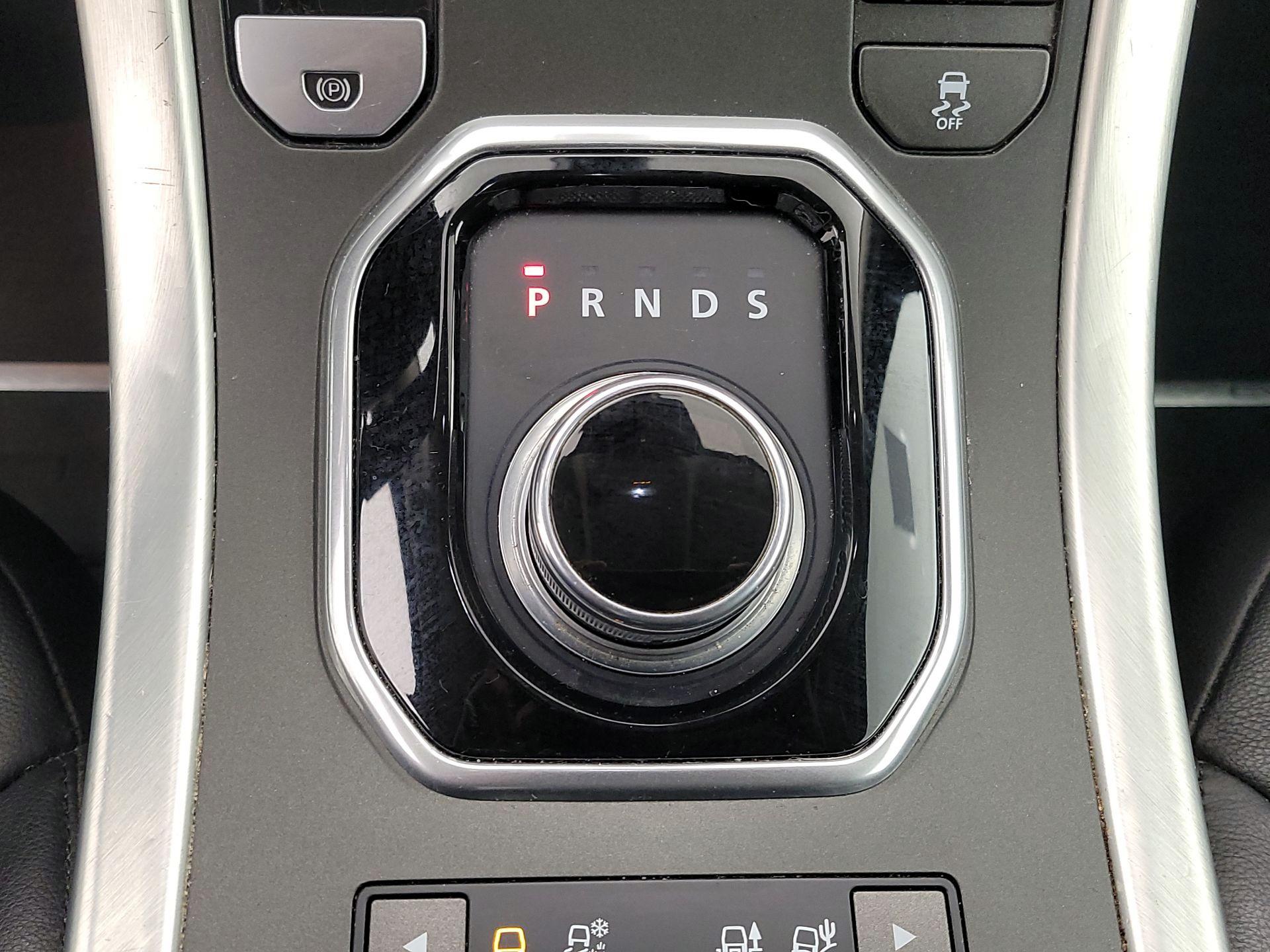 Thumbnail: 2016 Land Rover Range Rover Evoque - 17