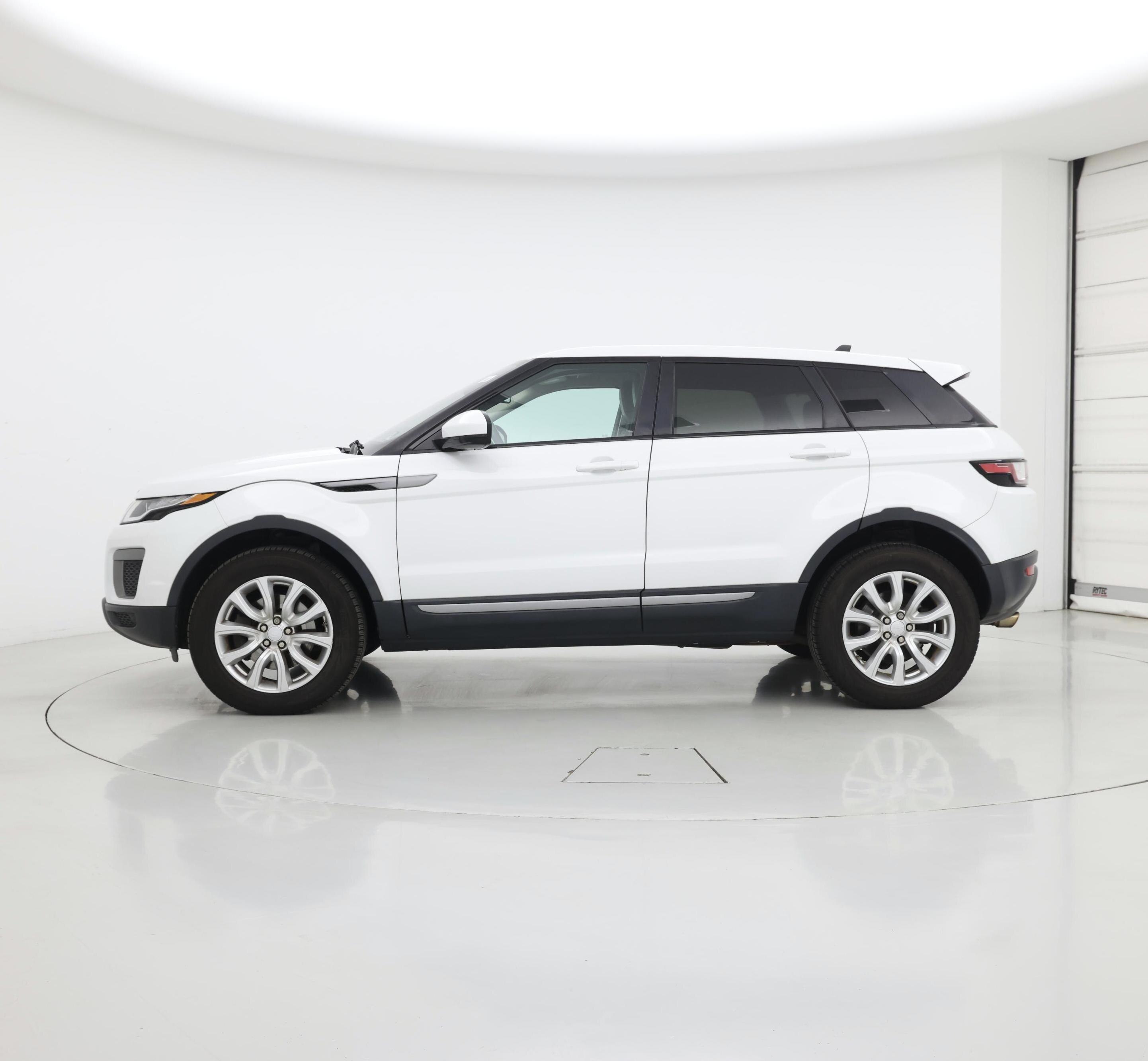 Thumbnail: 2016 Land Rover Range Rover Evoque - 3