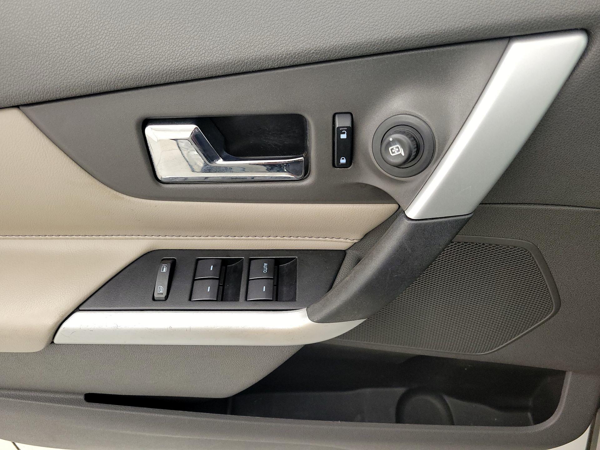 Thumbnail: 2013 Ford Edge - 12