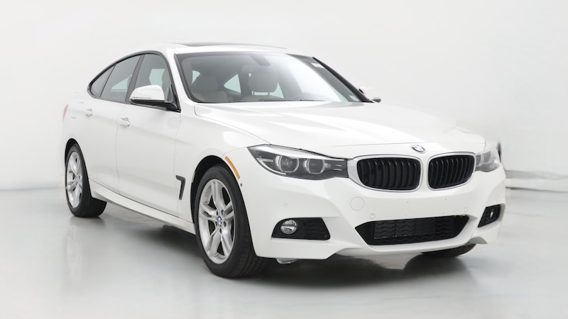 2017 BMW 3 Series 330xi Hero Image