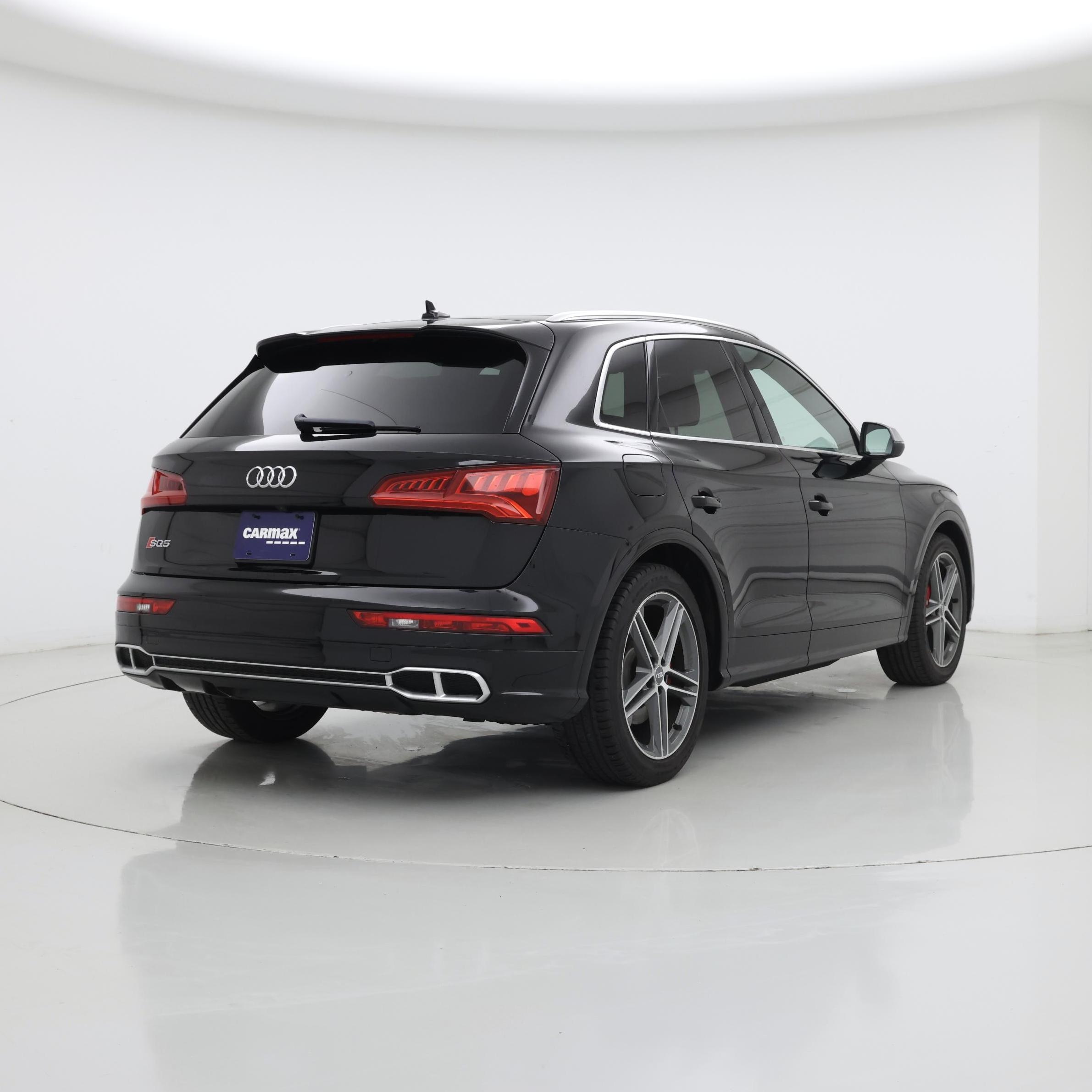 Thumbnail: 2019 Audi SQ5 - 8