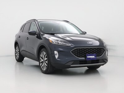2022 Ford Escape Titanium -
                Saint James, NY