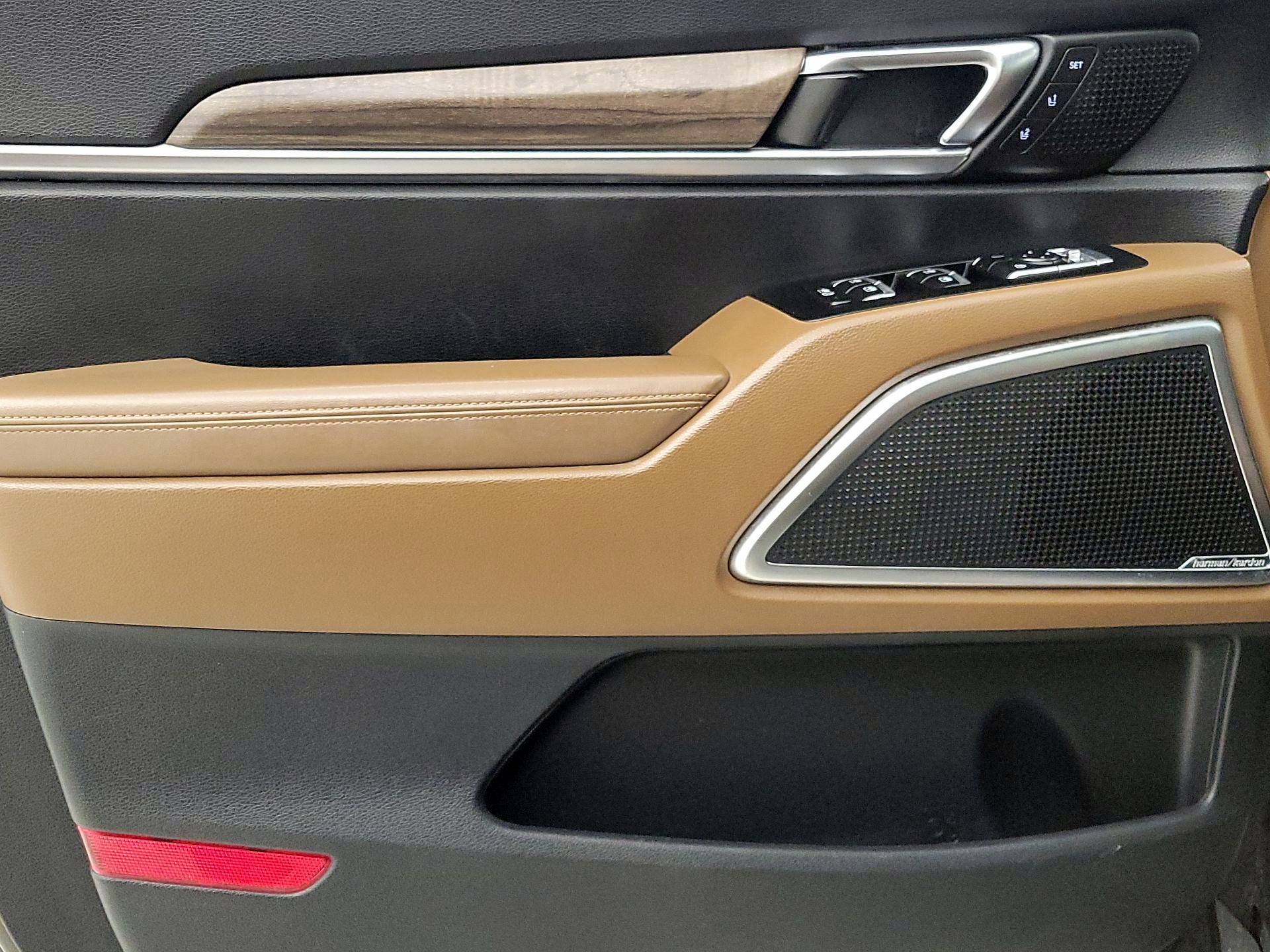Thumbnail: 2020 Kia Telluride - 12