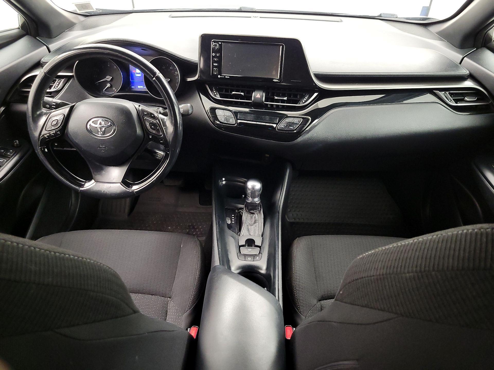 Thumbnail: 2018 Toyota C-HR - 9