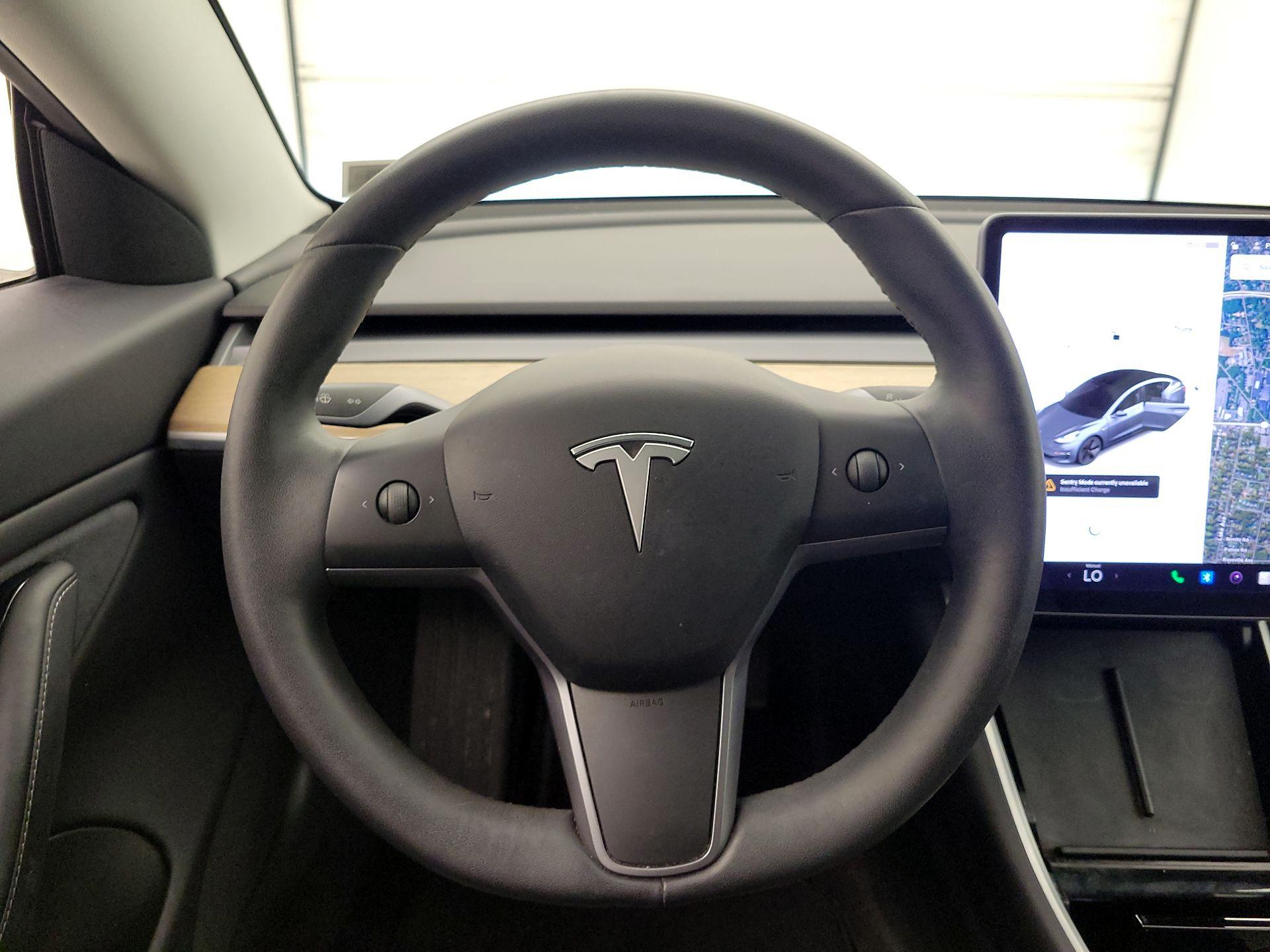 Thumbnail: 2019 Tesla Model 3 - 10