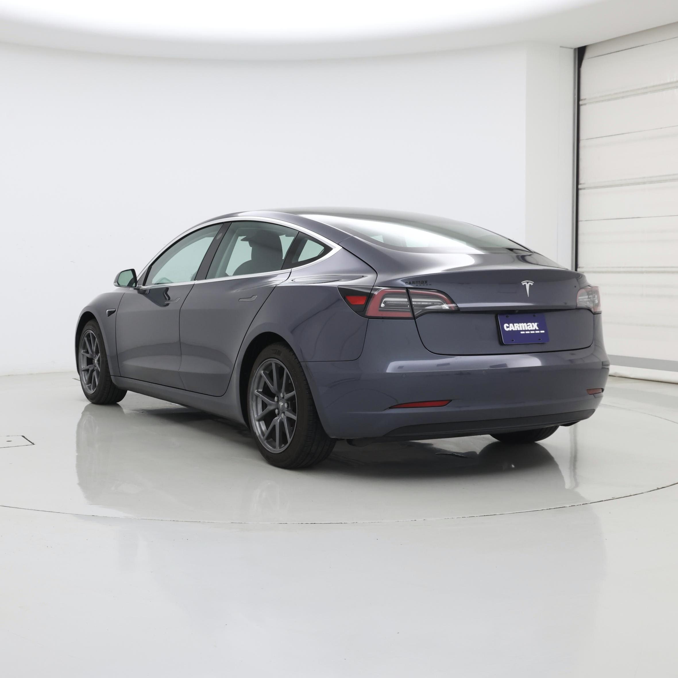 Thumbnail: 2019 Tesla Model 3 - 2