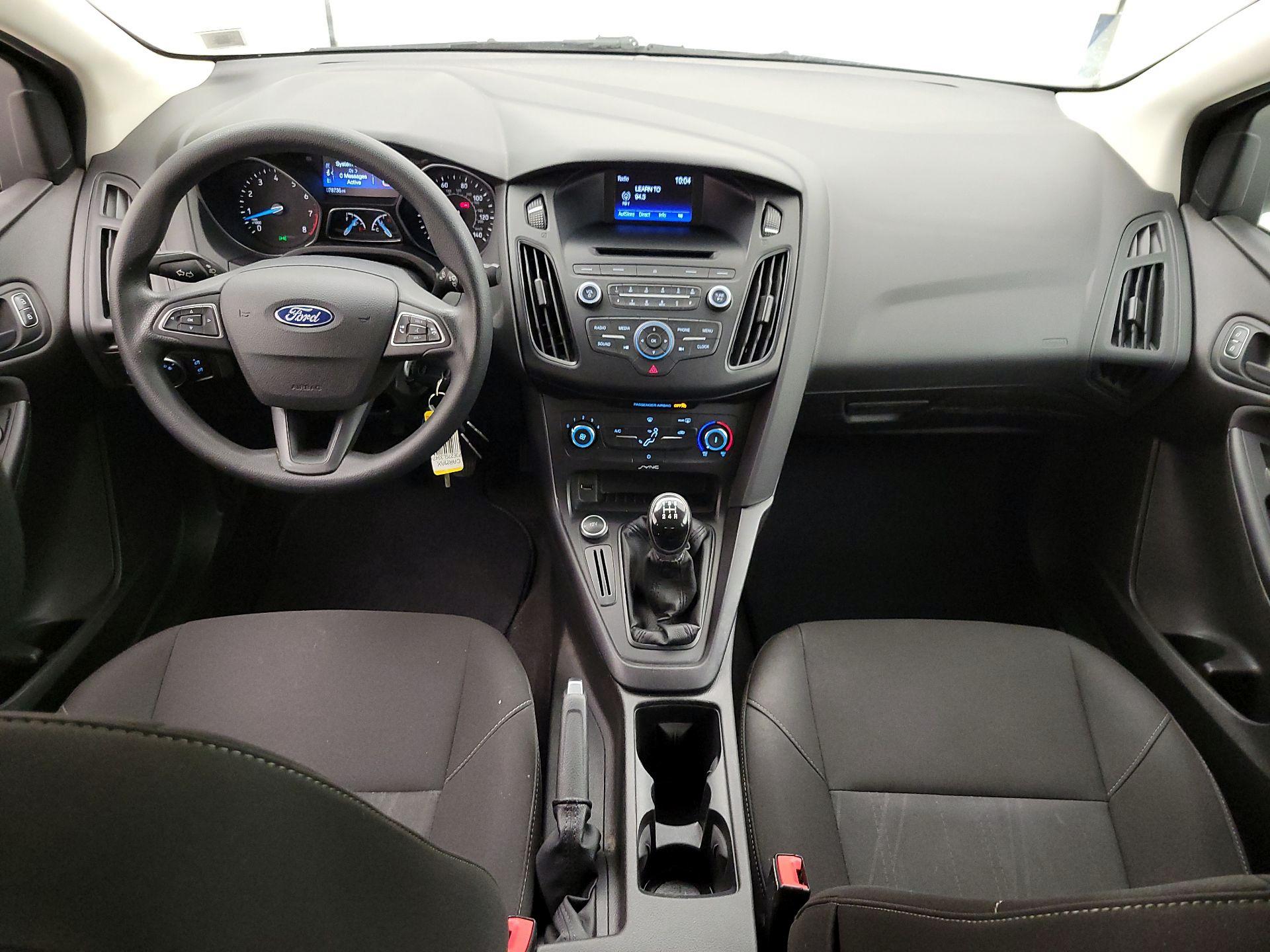 Thumbnail: 2016 Ford Focus - 9