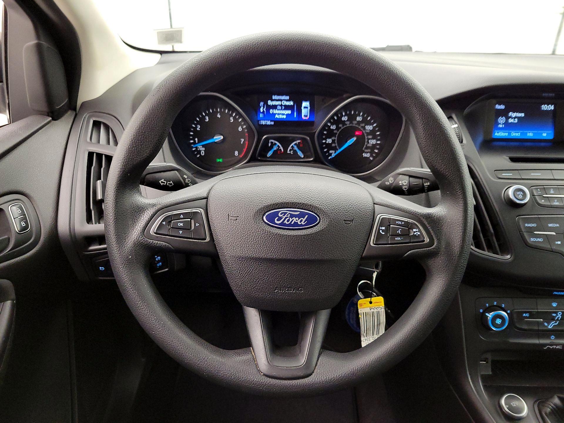Thumbnail: 2016 Ford Focus - 10
