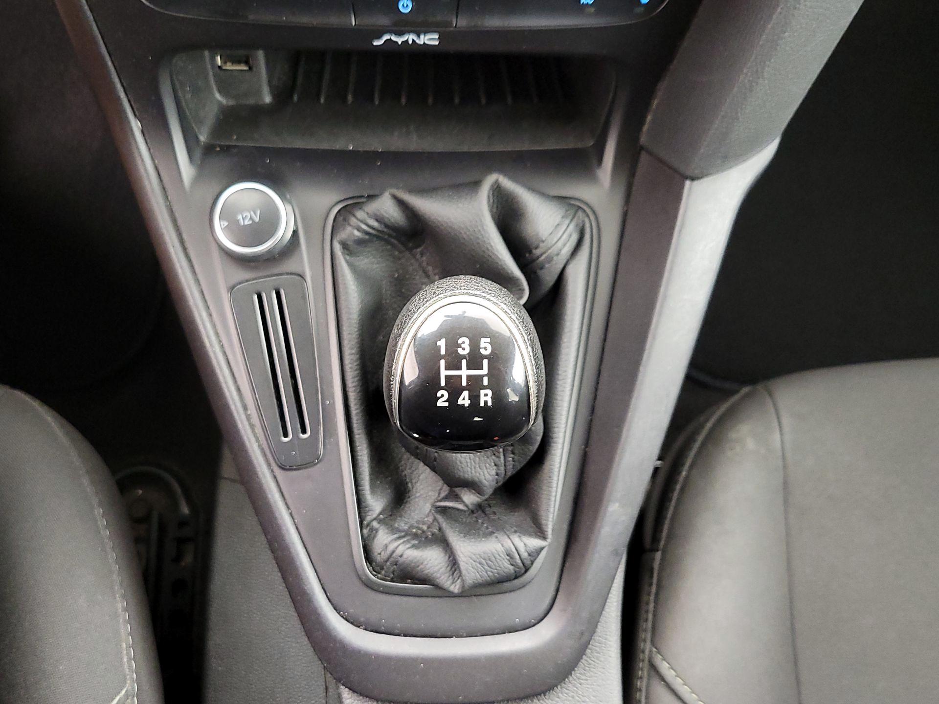 Thumbnail: 2016 Ford Focus - 17