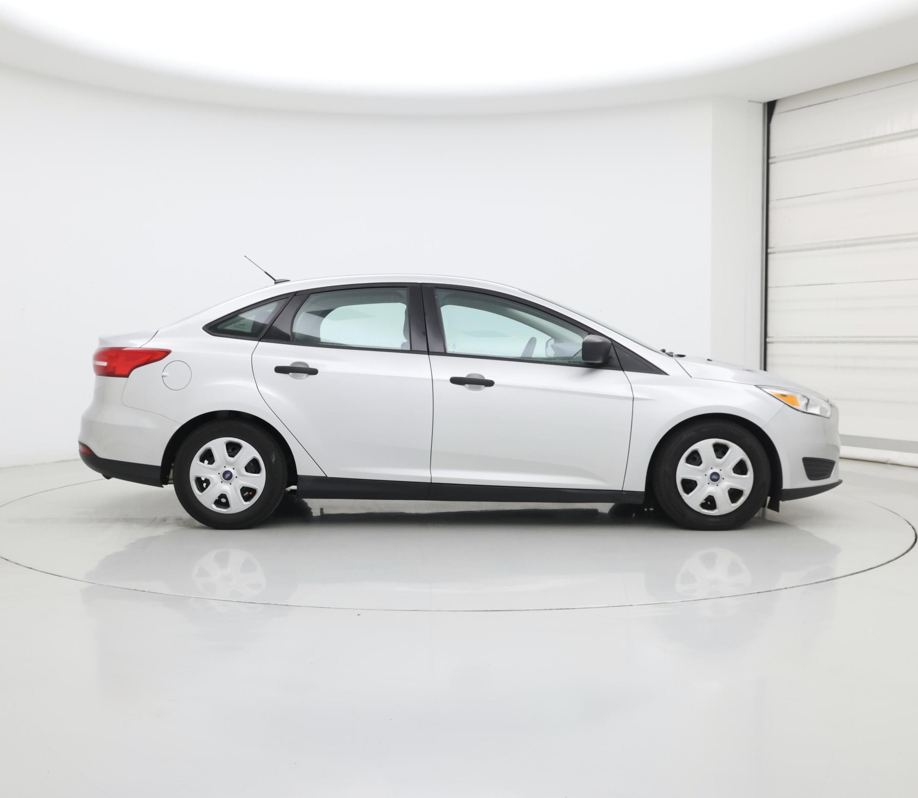 Thumbnail: 2016 Ford Focus - 7