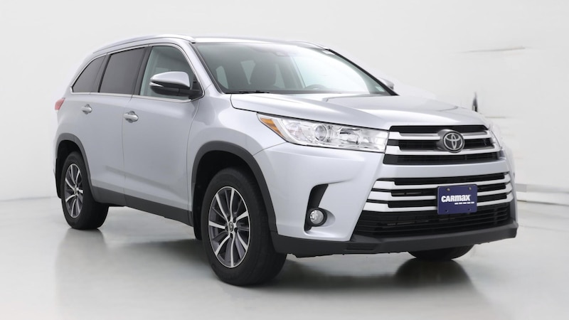 2019 Toyota Highlander XLE Hero Image