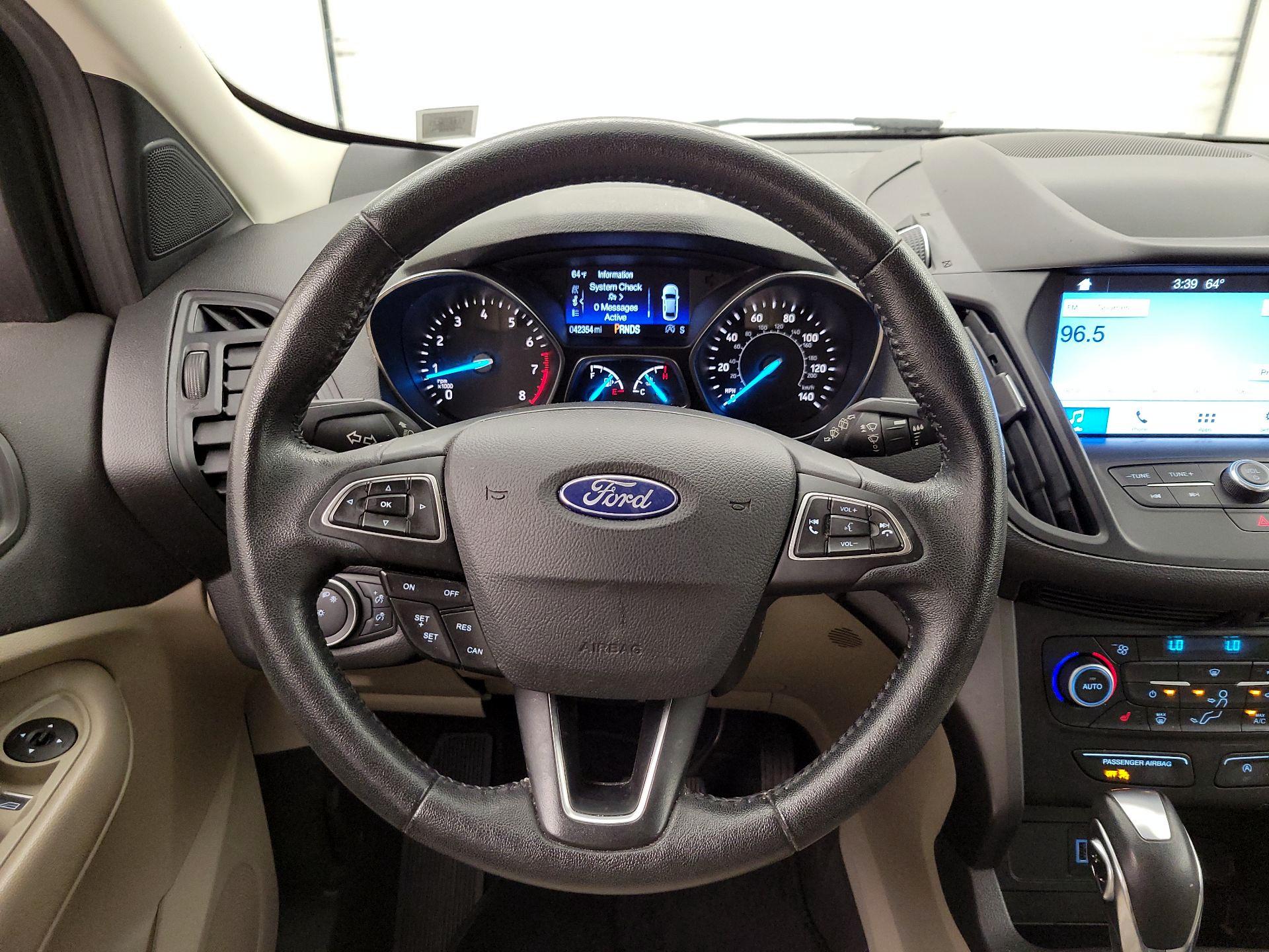 Thumbnail: 2019 Ford Escape - 10
