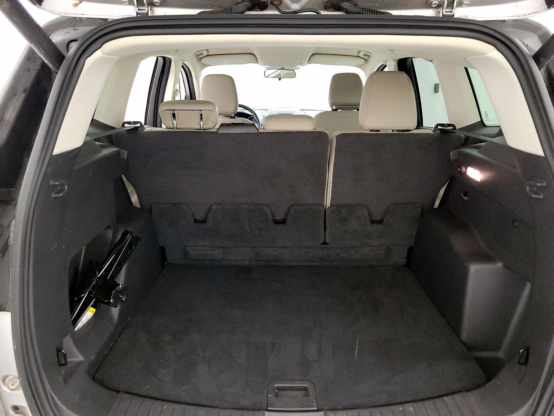 Thumbnail: 2019 Ford Escape - 20