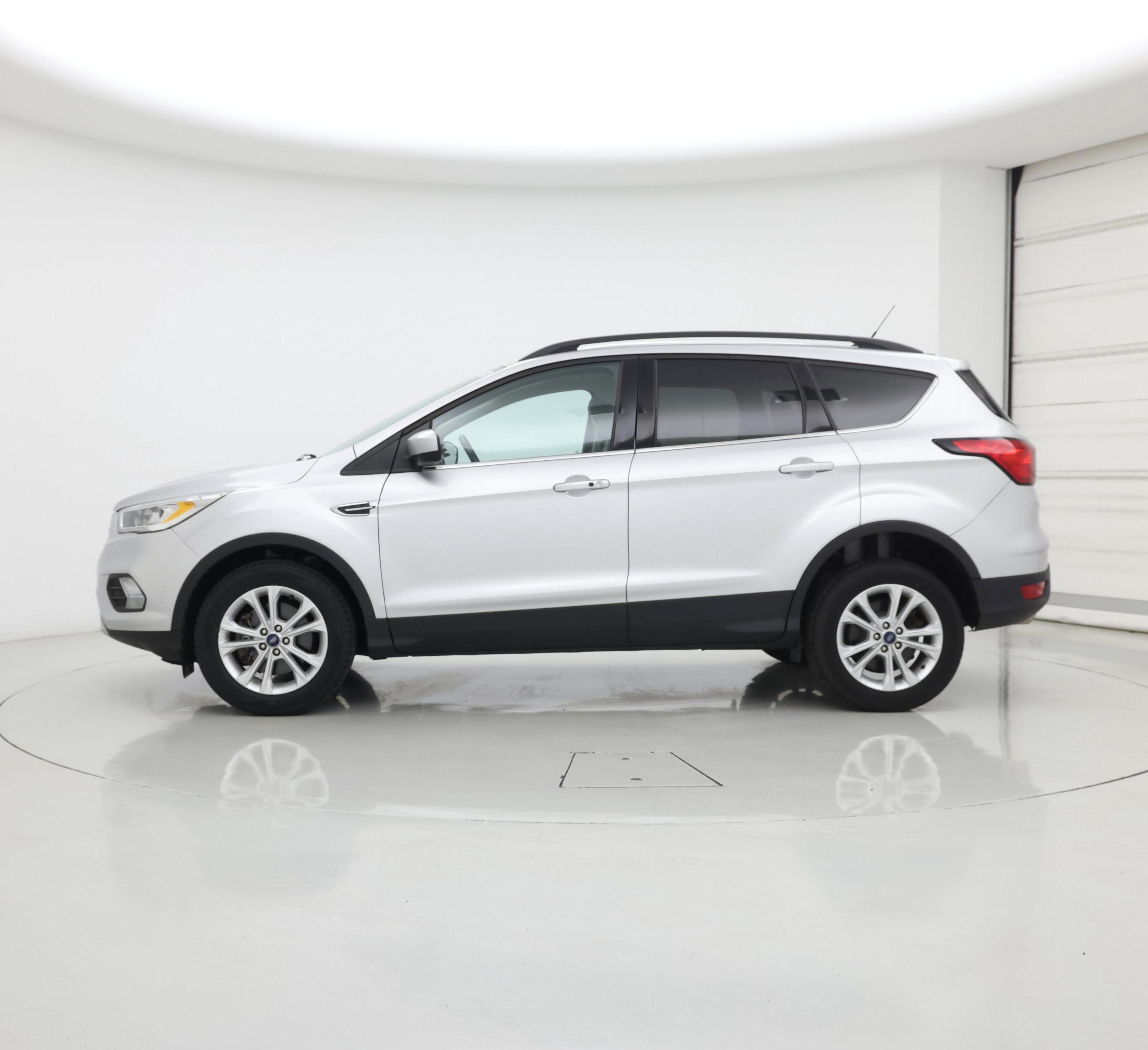 Thumbnail: 2019 Ford Escape - 3