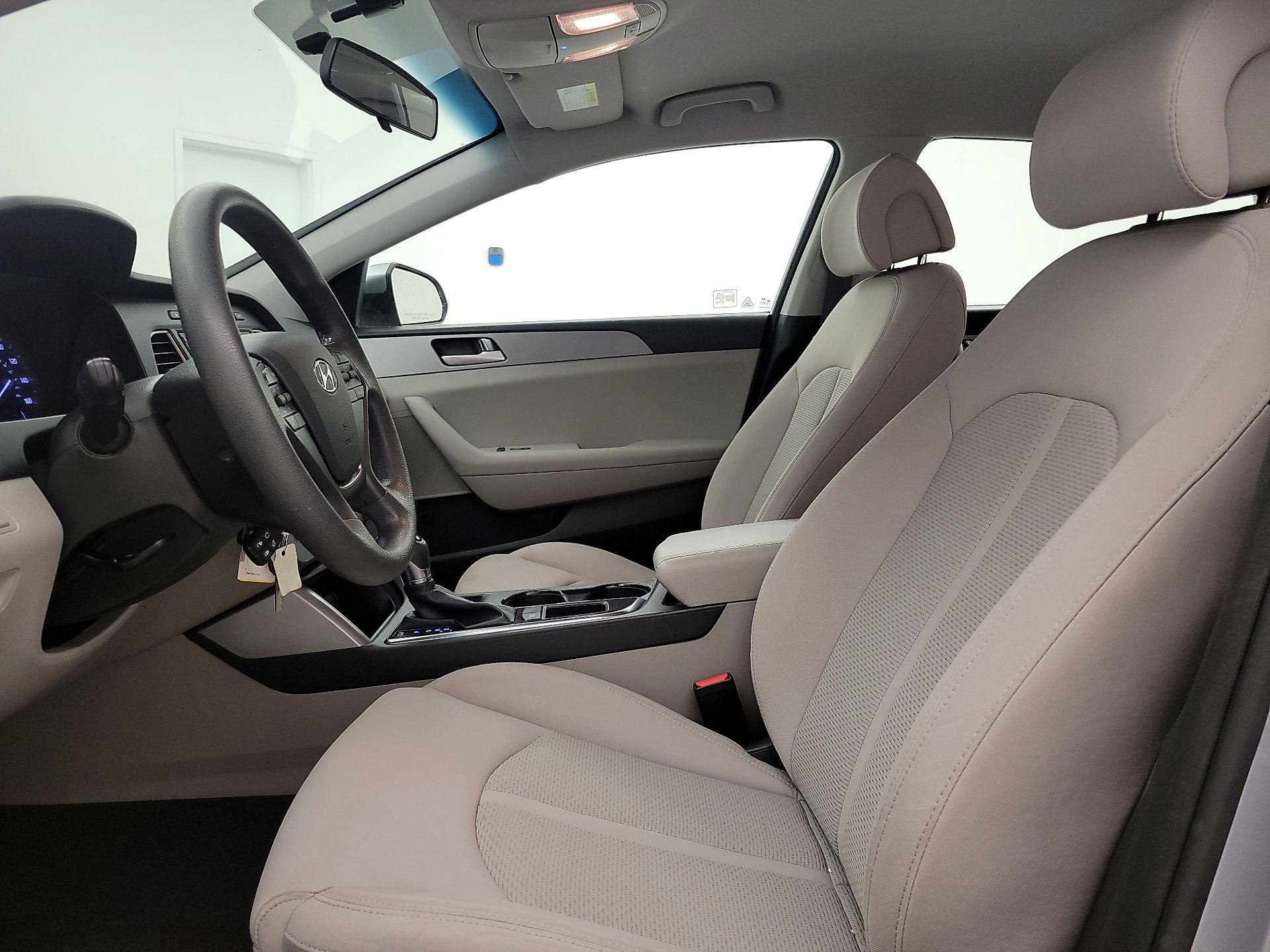 Thumbnail: 2015 Hyundai Sonata - 11