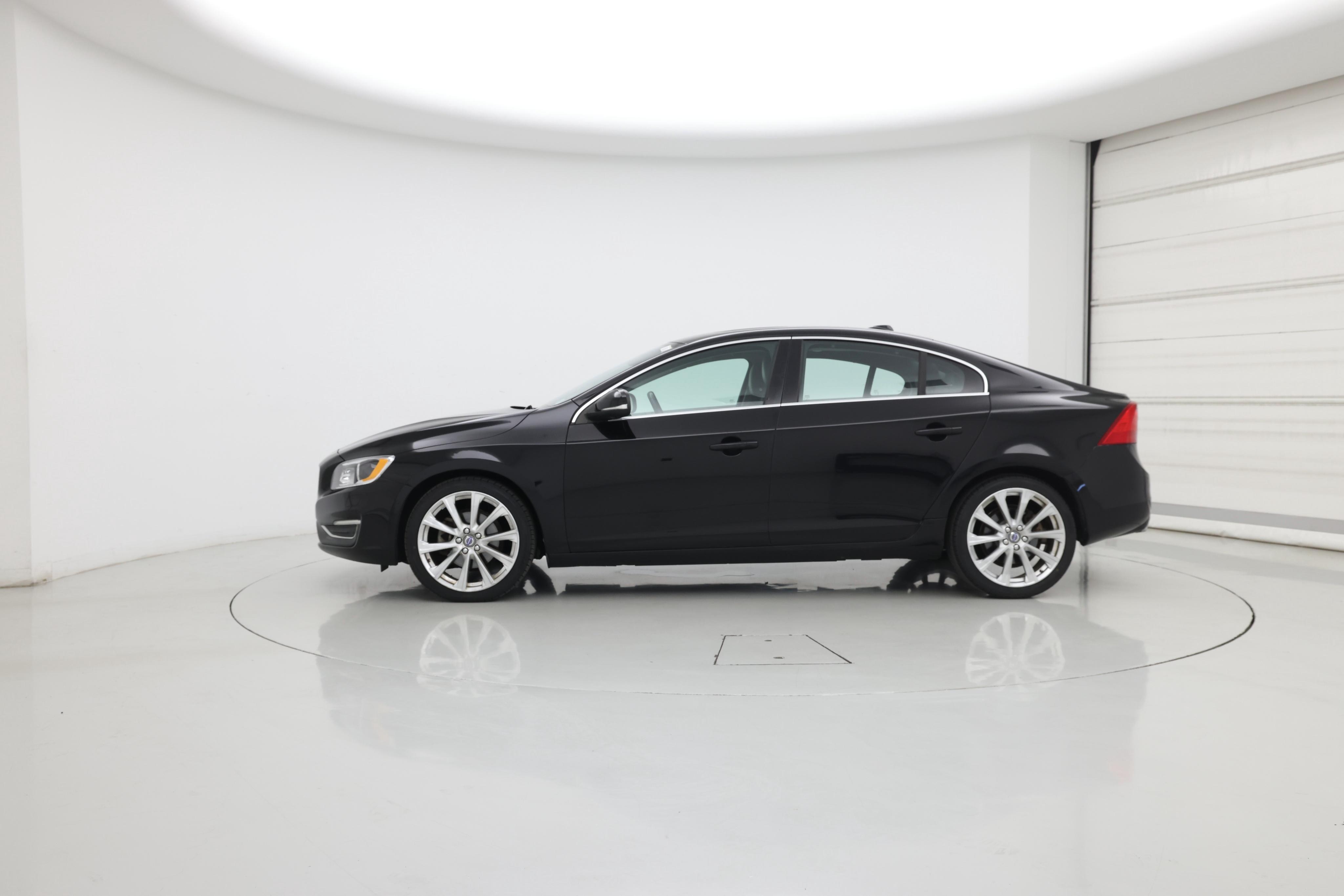 Thumbnail: 2016 Volvo S60 - 3