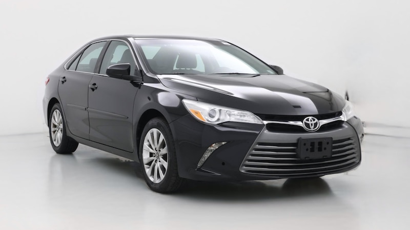 2017 Toyota Camry XLE Hero Image