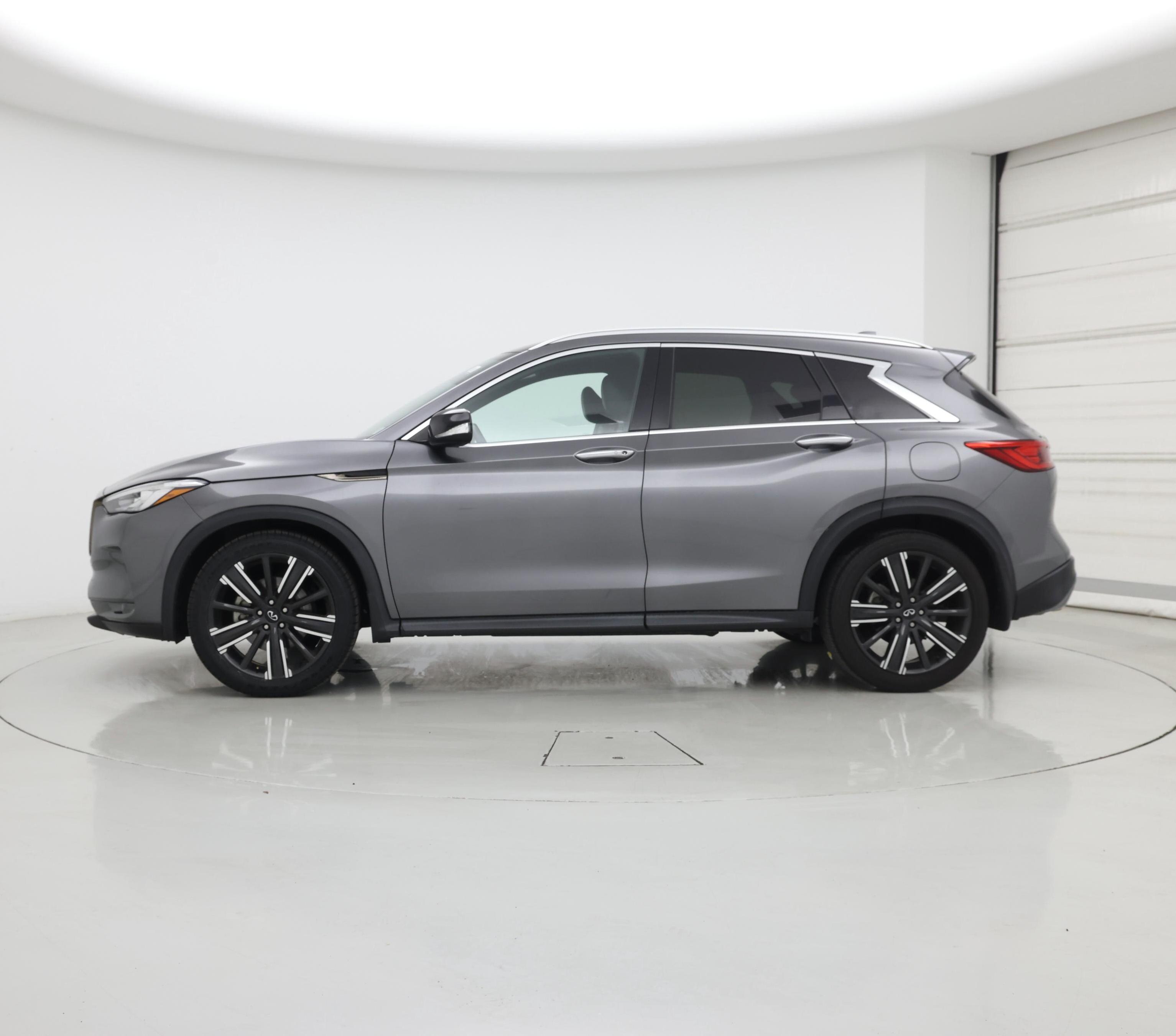 Thumbnail: 2021 INFINITI QX50 - 3