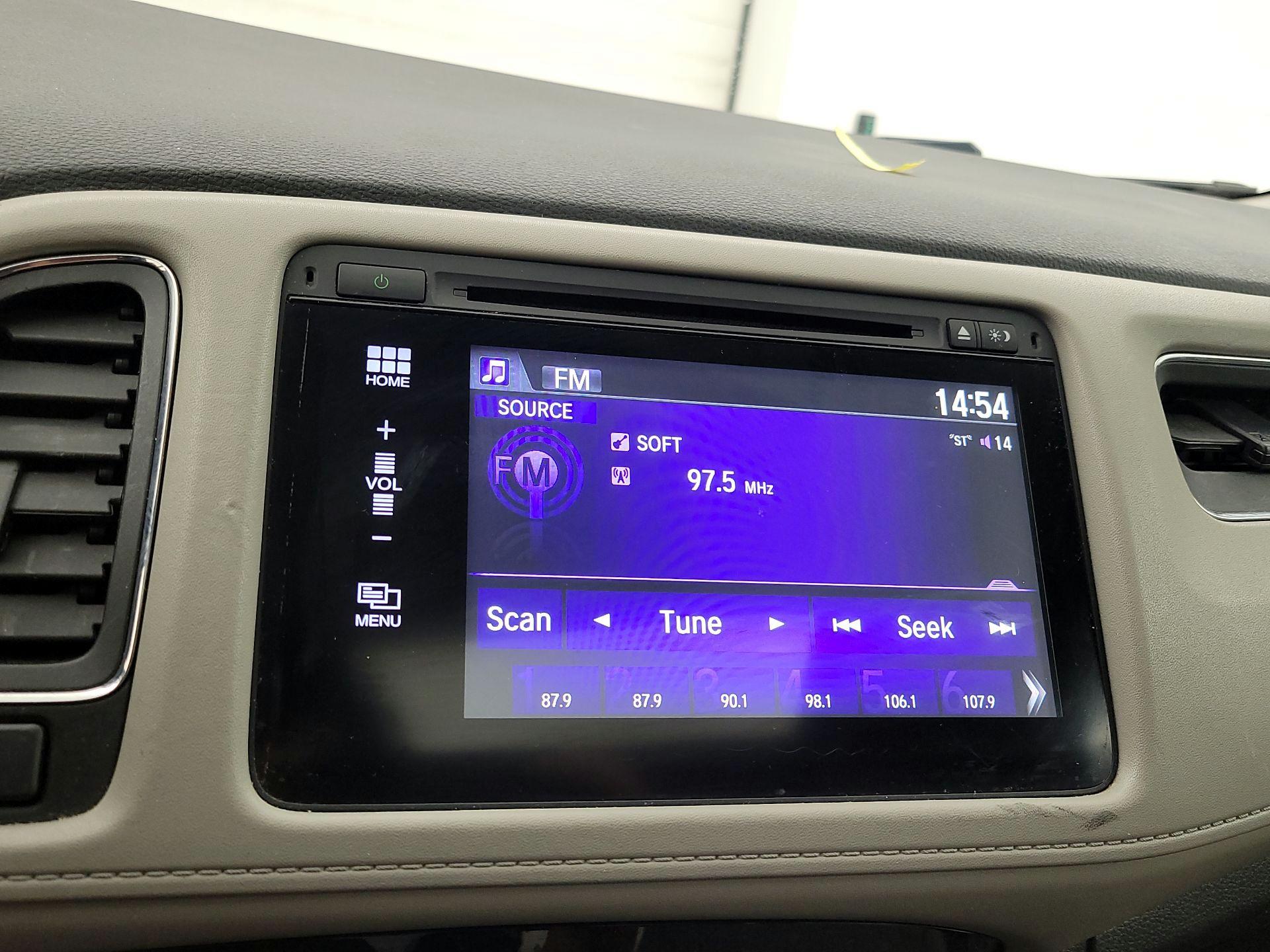 Thumbnail: 2016 Honda HR-V - 15