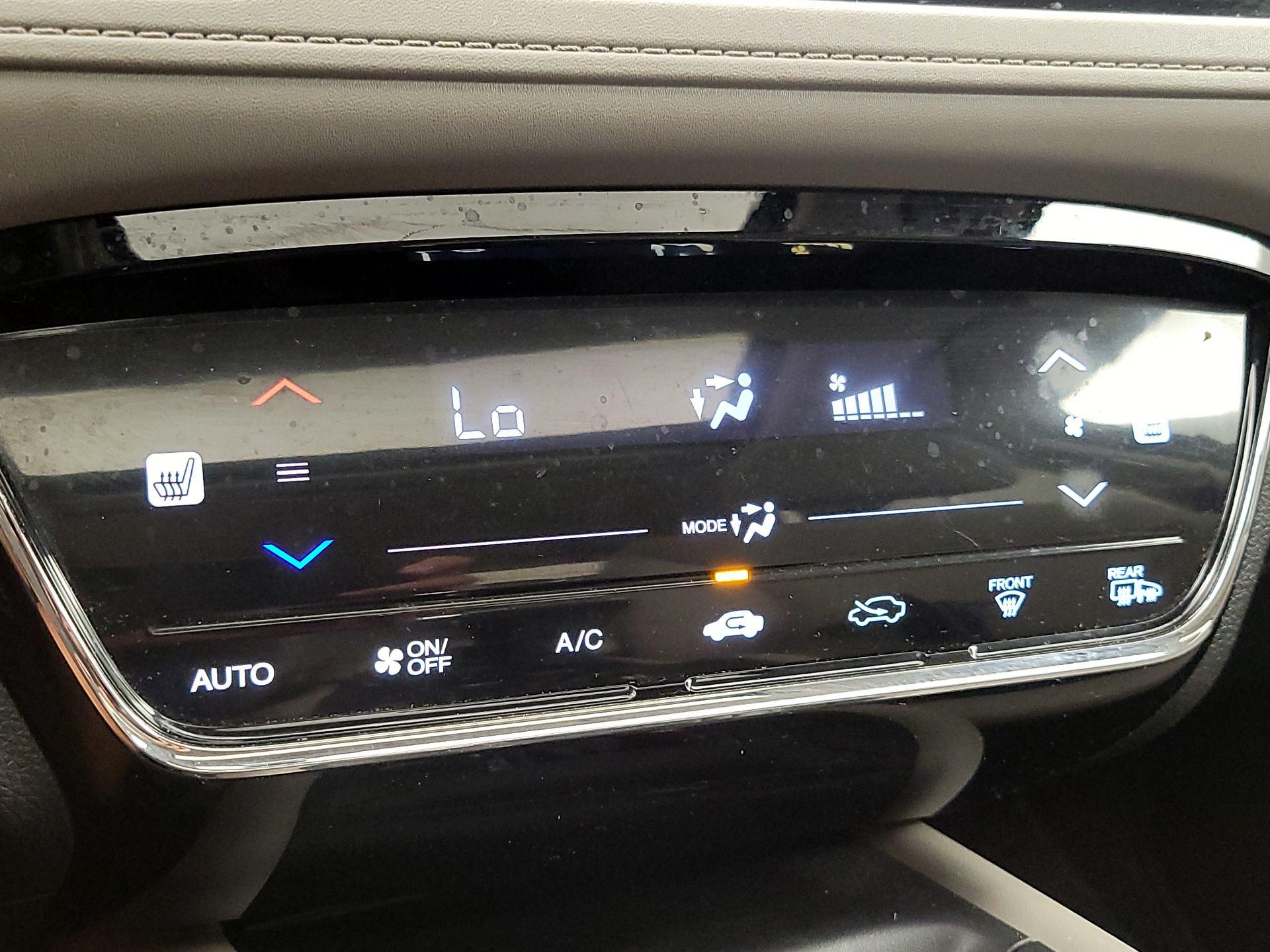 Thumbnail: 2016 Honda HR-V - 16