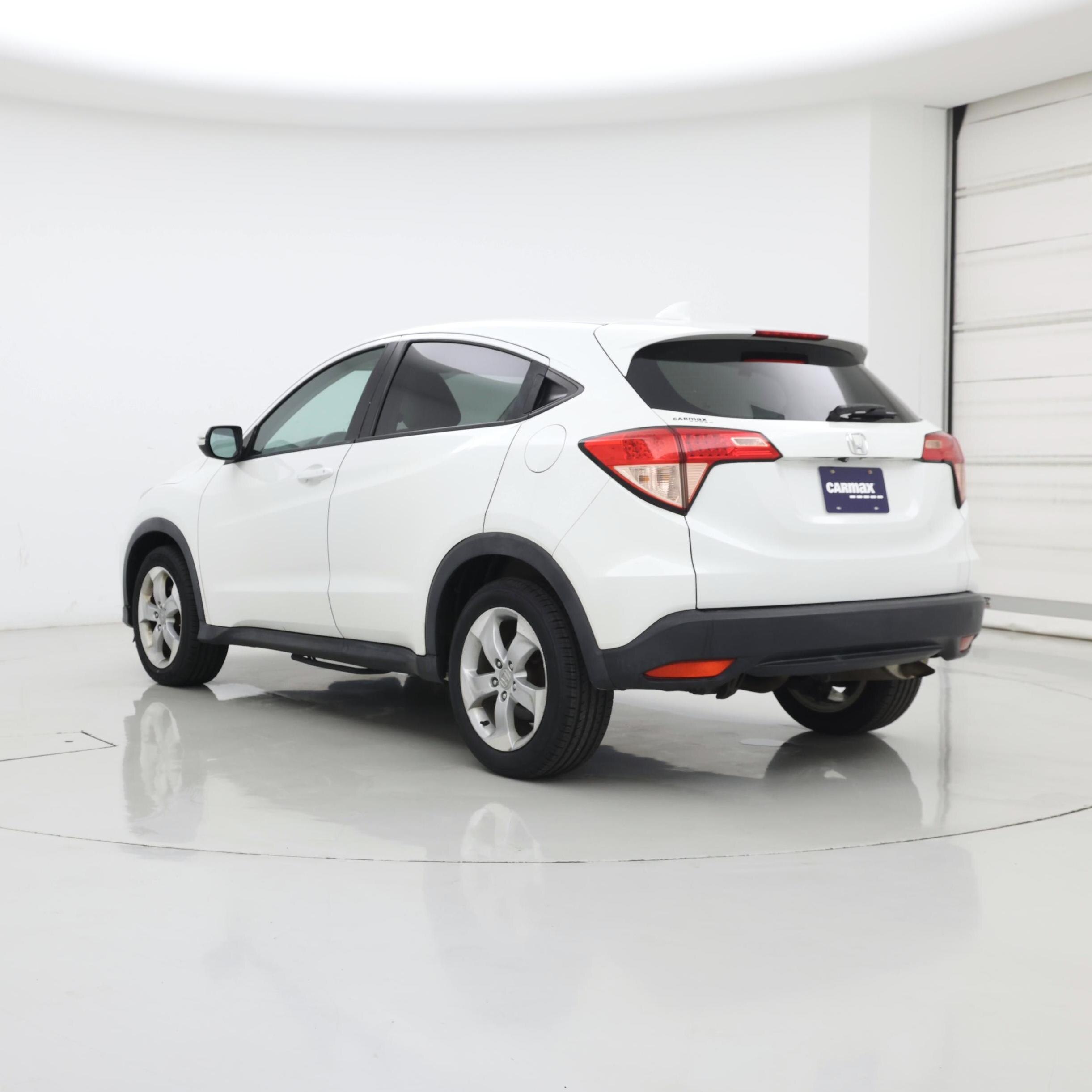 Thumbnail: 2016 Honda HR-V - 2