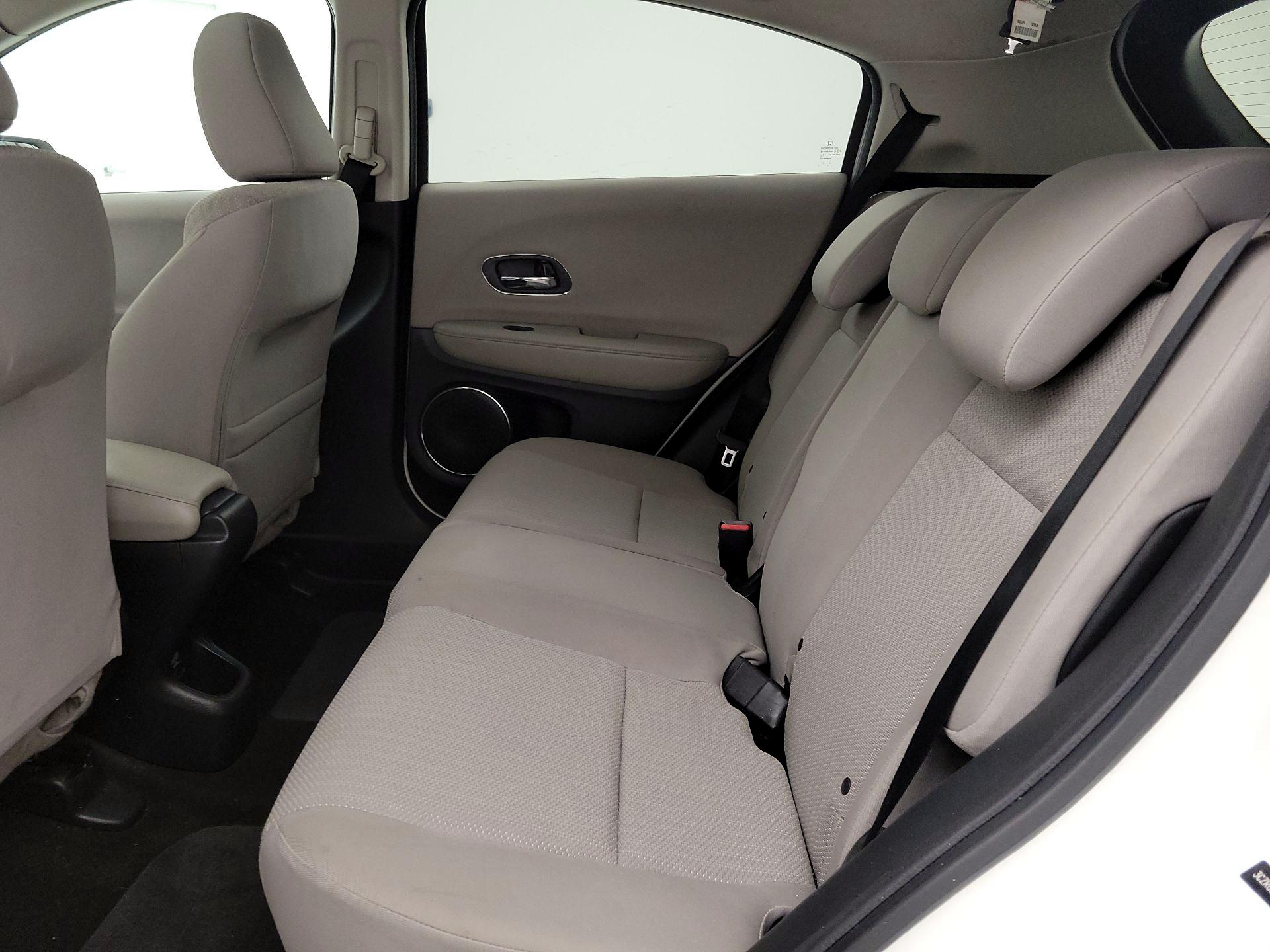 Thumbnail: 2016 Honda HR-V - 20