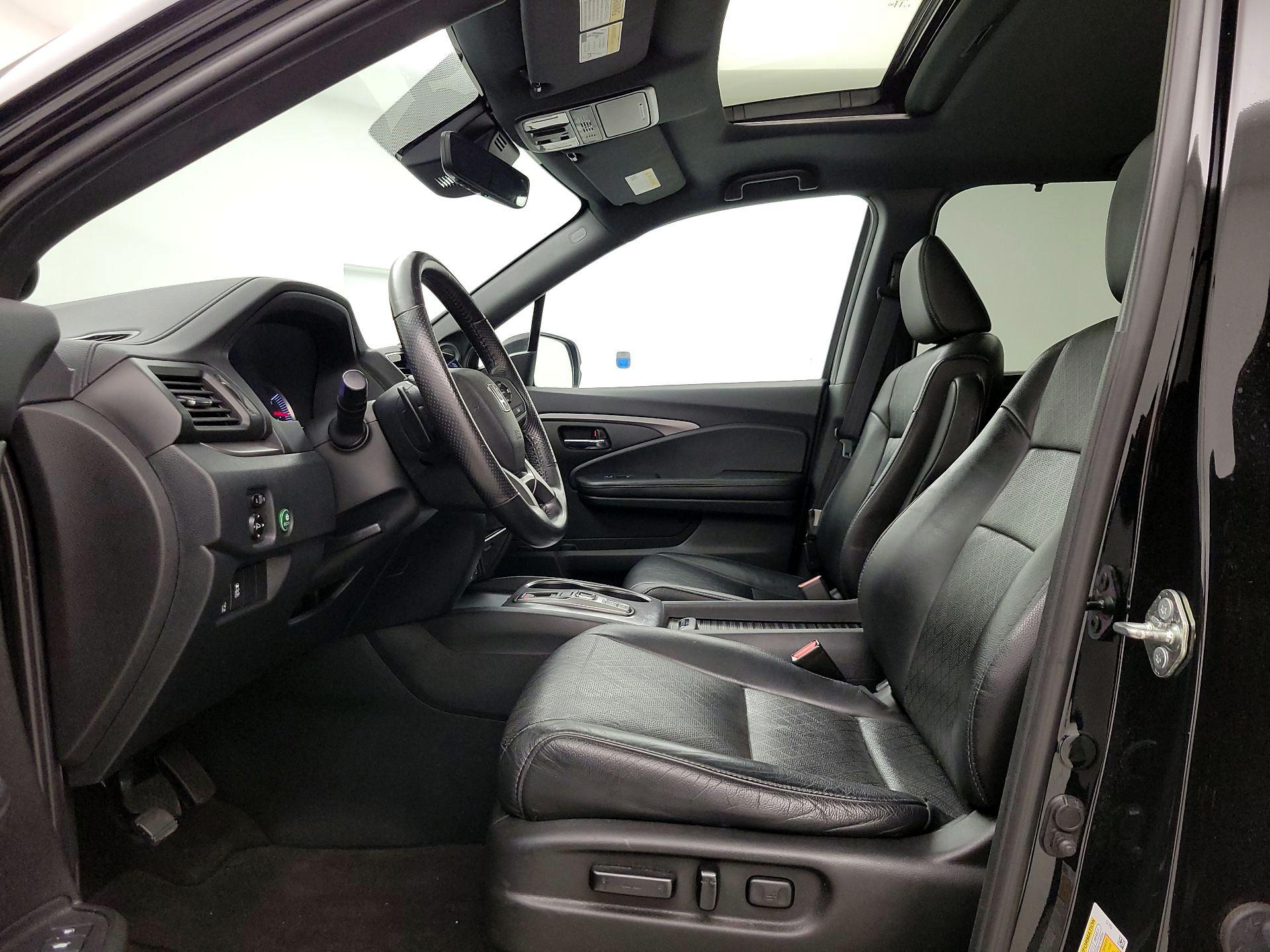 Thumbnail: 2020 Honda Passport - 11