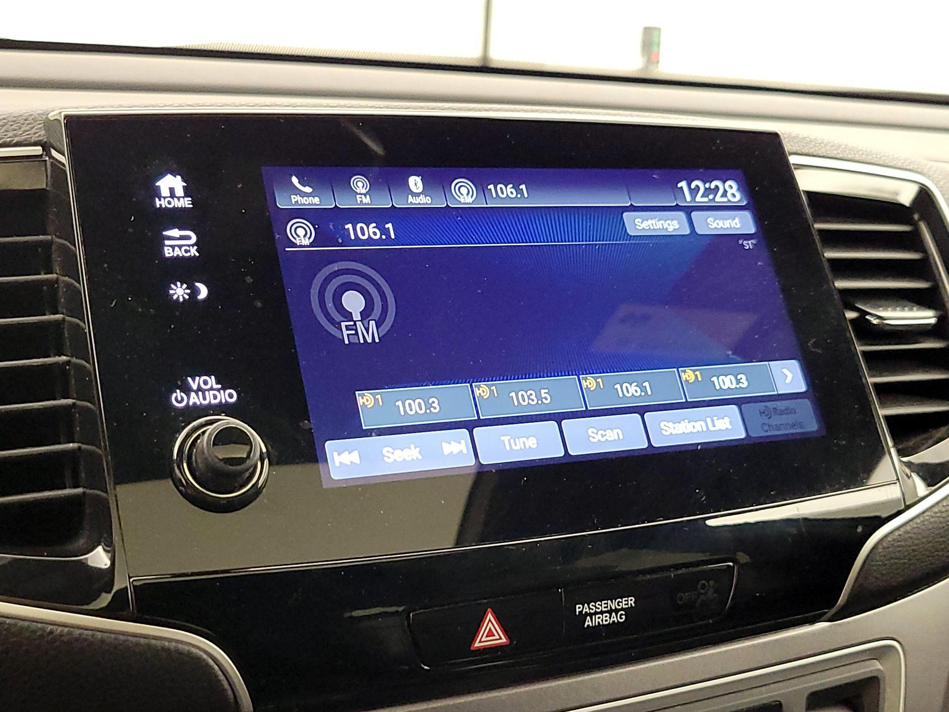 Thumbnail: 2020 Honda Passport - 15